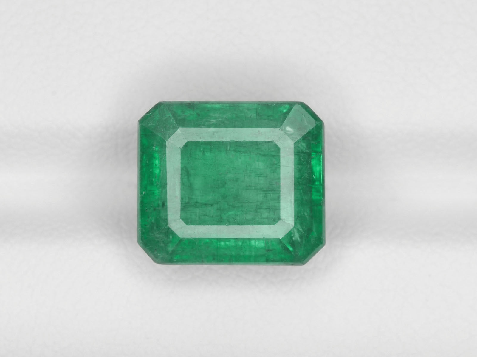 8800205-octagonal-green-zambia-natural-emerald-6.06-ct