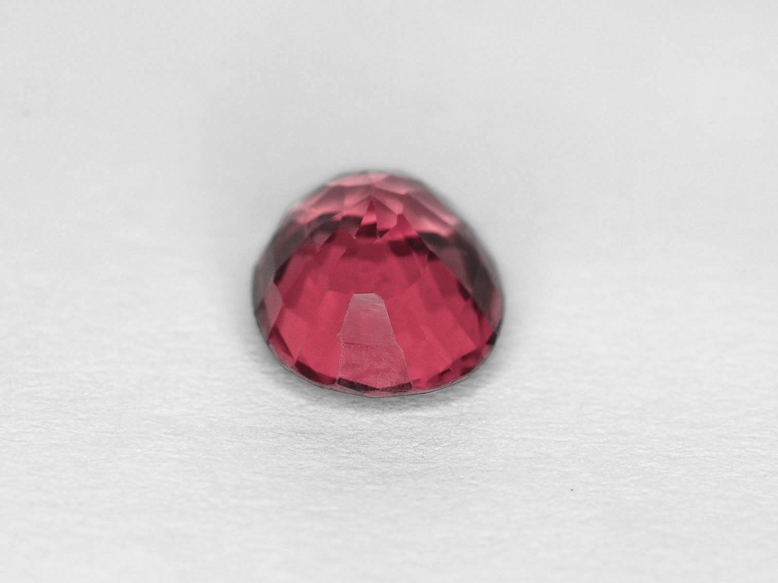 8800285-oval-deep-pink-igi-burma-natural-spinel-2.65-ct