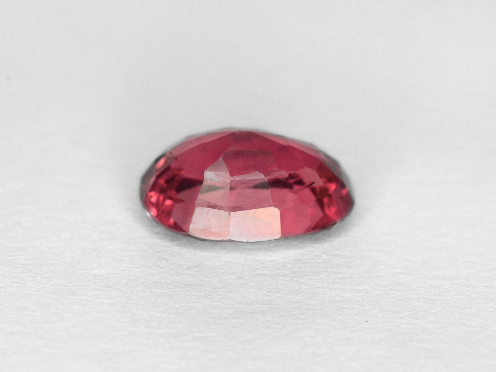 8800285-oval-deep-pink-igi-burma-natural-spinel-2.65-ct