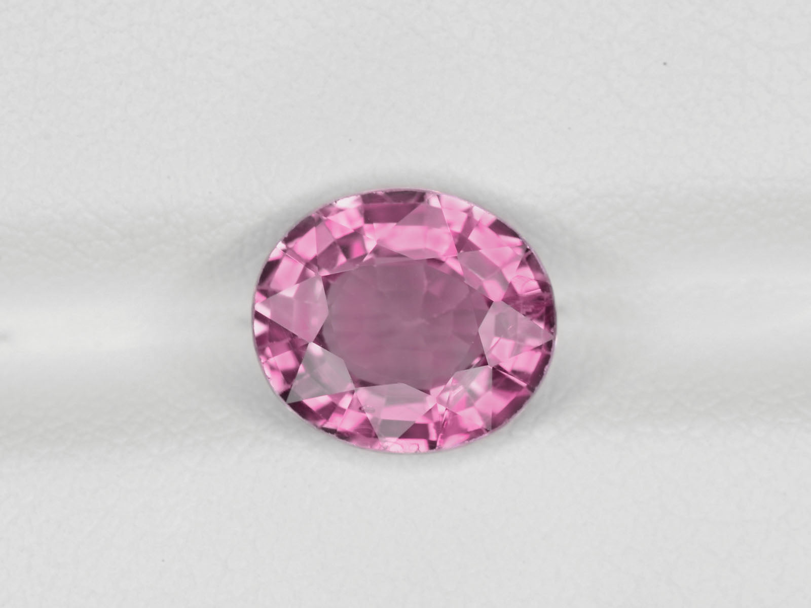 8800291-oval-purplish-pink-igi-burma-natural-spinel-2.34-ct