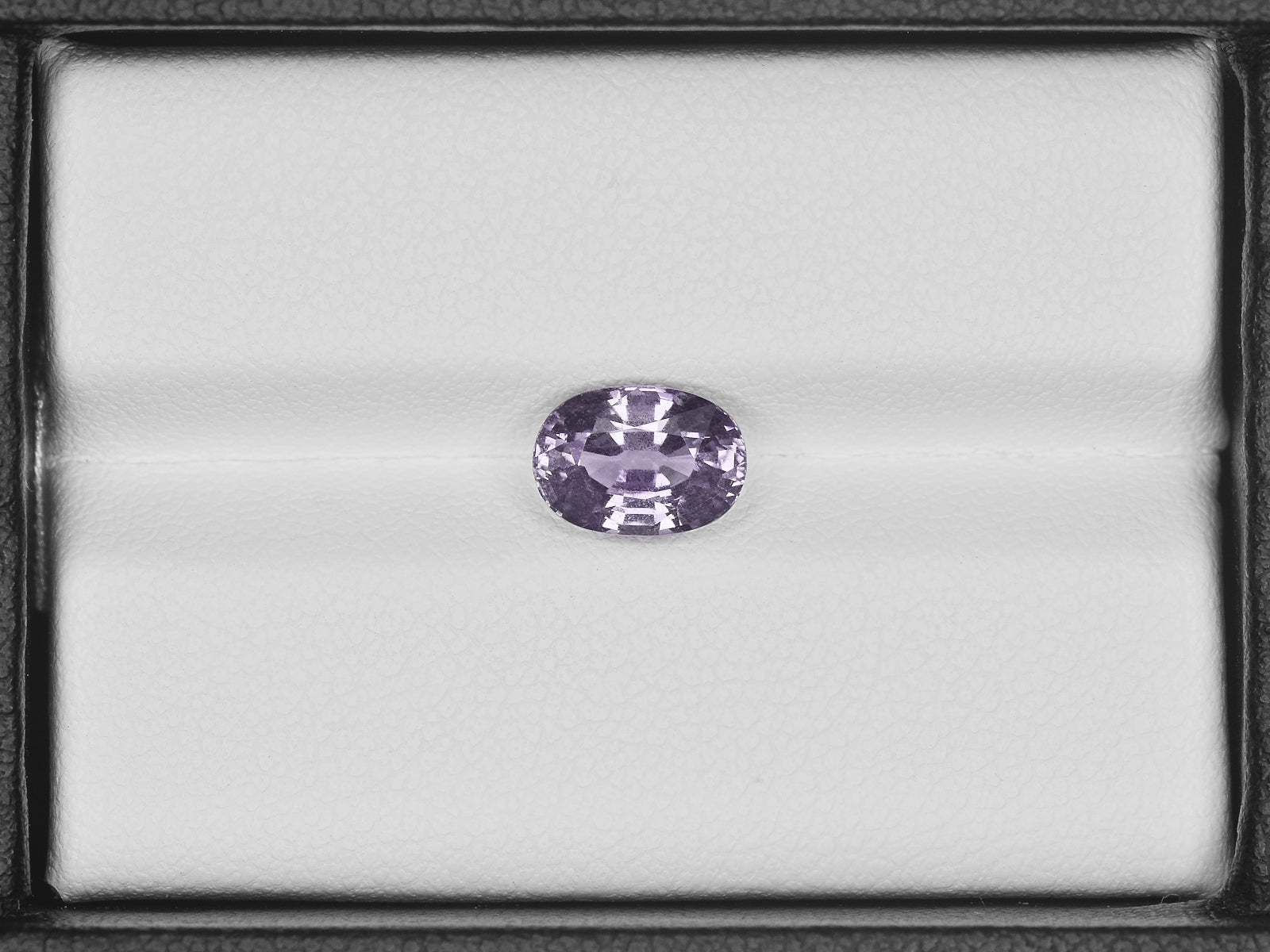 8800657-oval-greyish-violet-igi-madagascar-natural-other-fancy-sapphire-2.39-ct