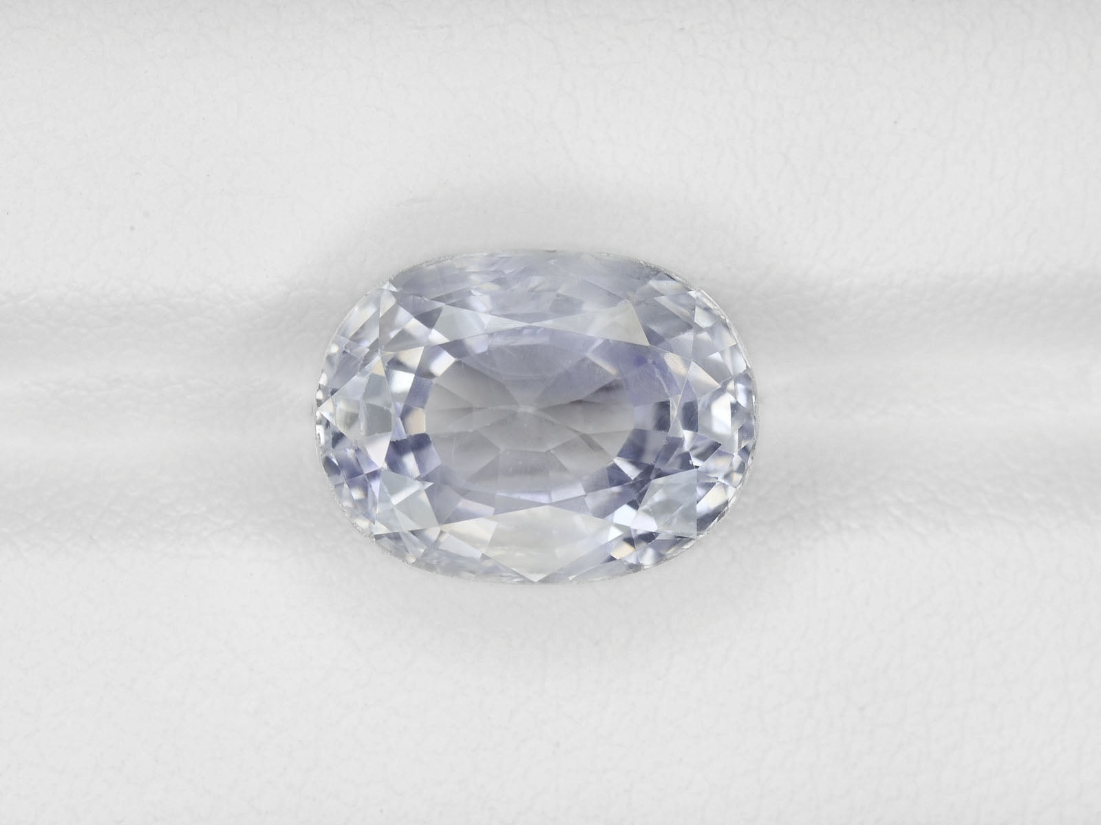 8800194-oval-pale-blue-gii-sri-lanka-natural-blue-sapphire-7.82-ct