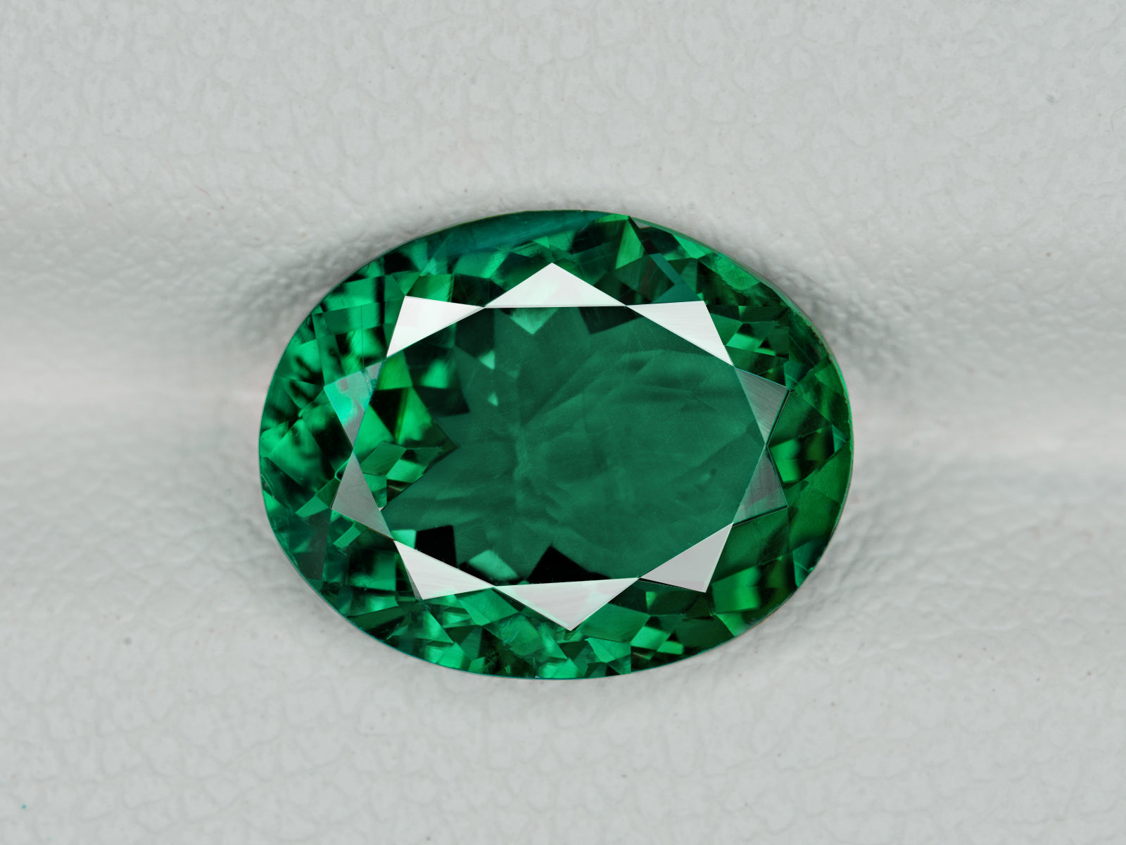 8803111-oval-lustrous-deep-green-changing-to-purple-red-grs-igi-india-natural-alexandrite-3.19-ct