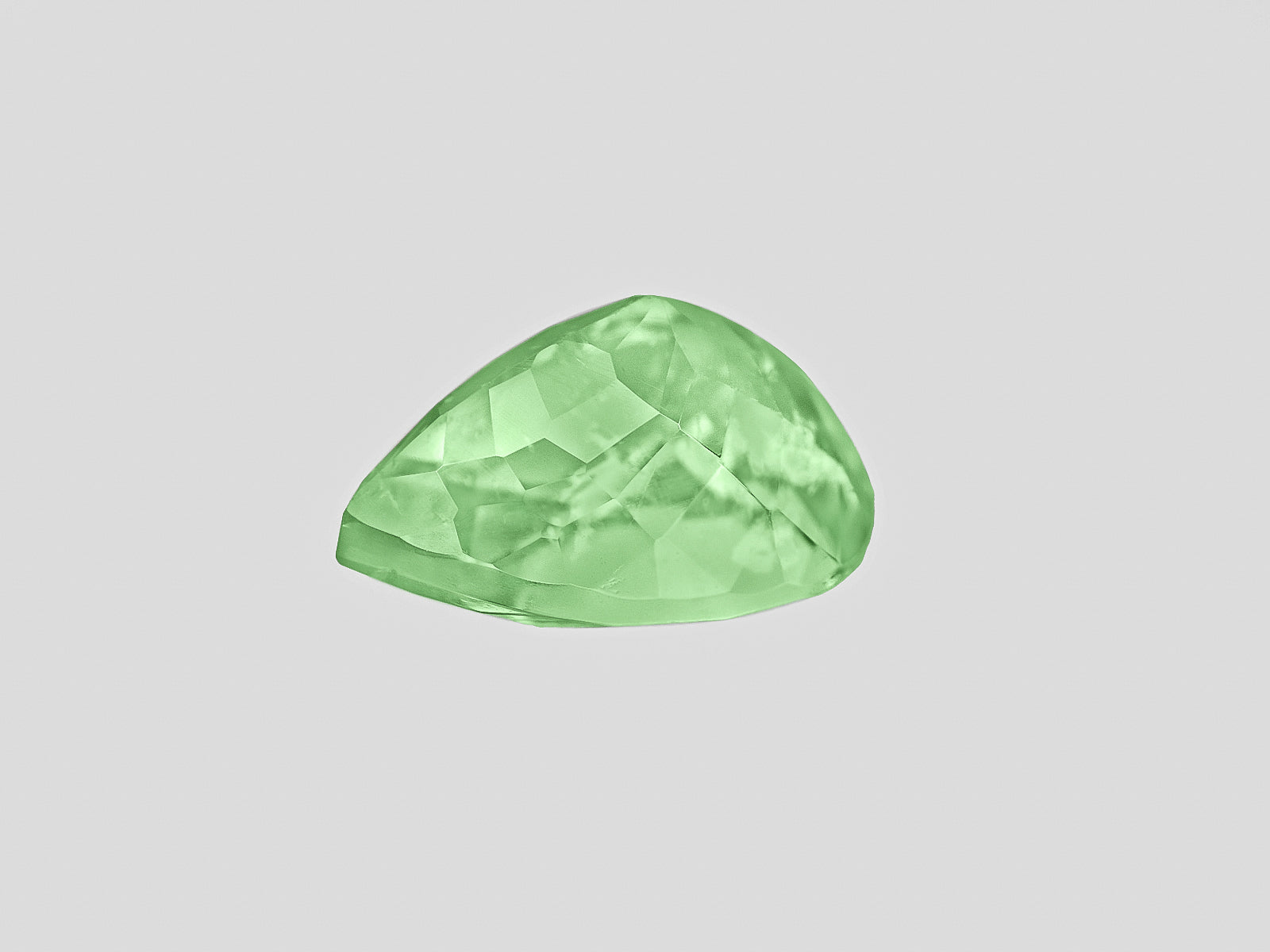 8801769-pear-lustrous-neon-green-igi-mozambique-natural-paraiba-tourmaline-1.24-ct