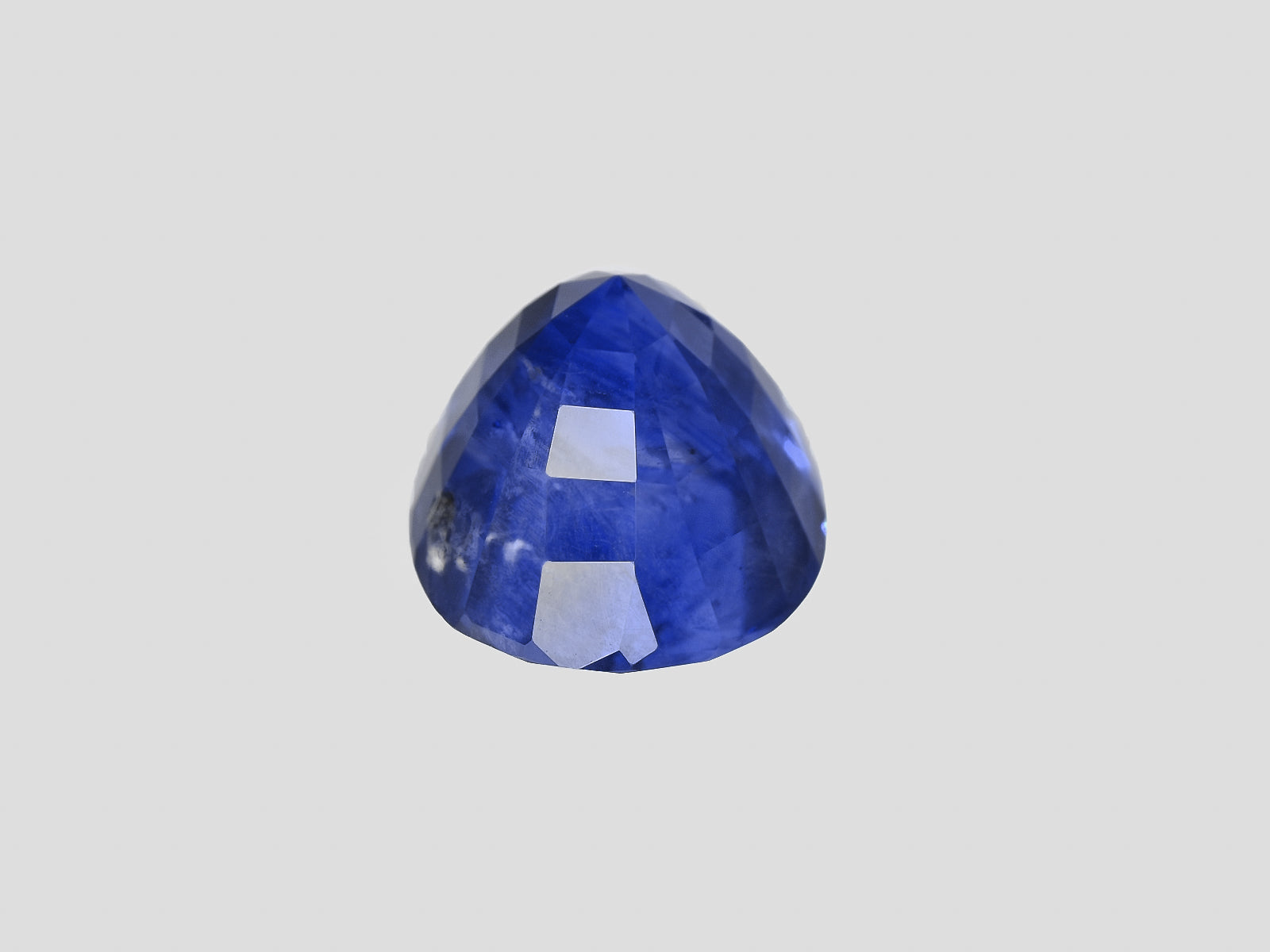 8801969-oval-fiery-rich-royal-blue-ssef-gubelin-agl-gia-grs-kashmir-natural-blue-sapphire-5.78-ct