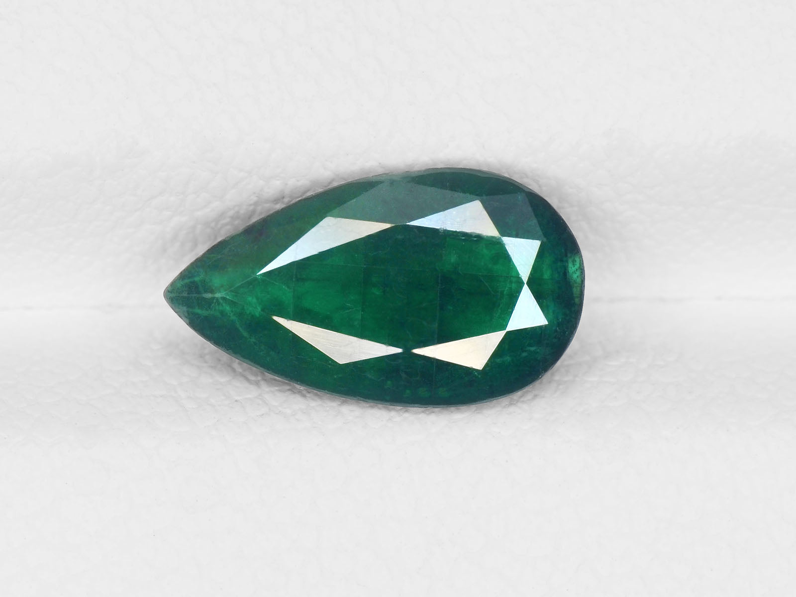 8800393-pear-dark-green-brazil-natural-emerald-1.87-ct