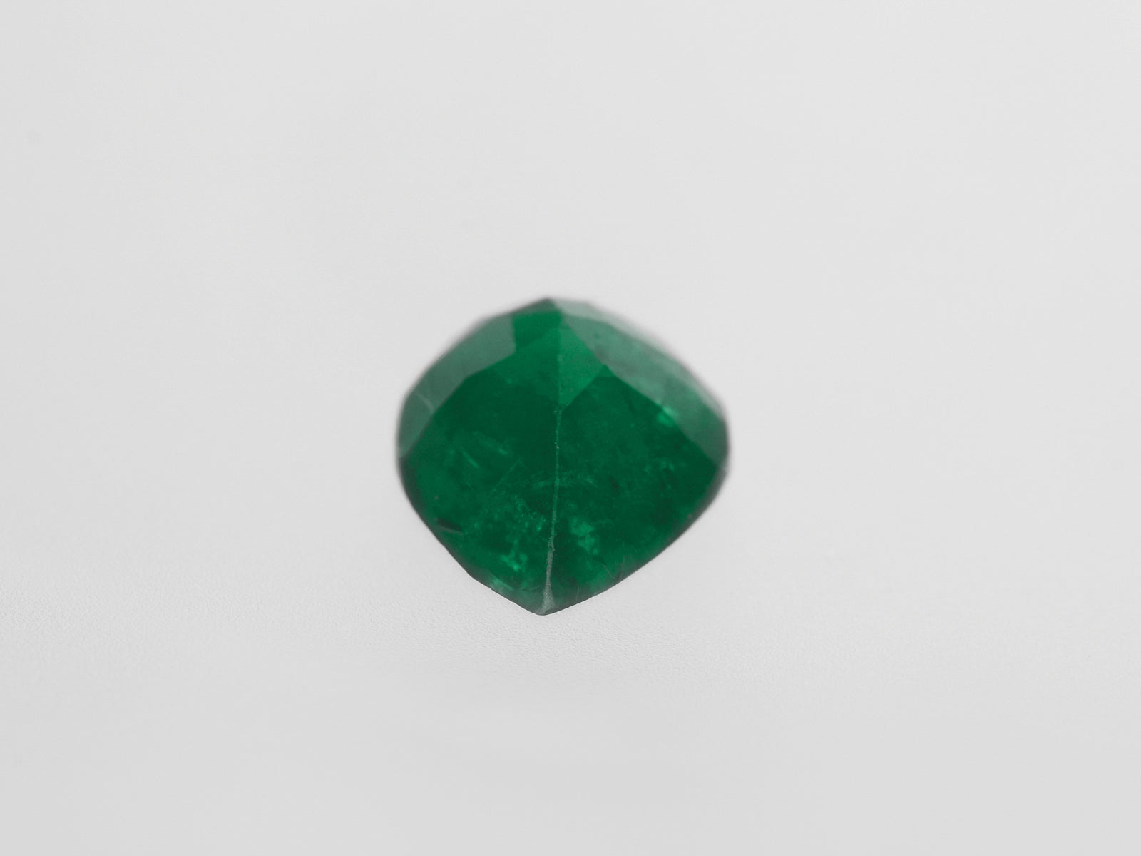 8800420-pear-deep-green-brazil-natural-emerald-2.06-ct