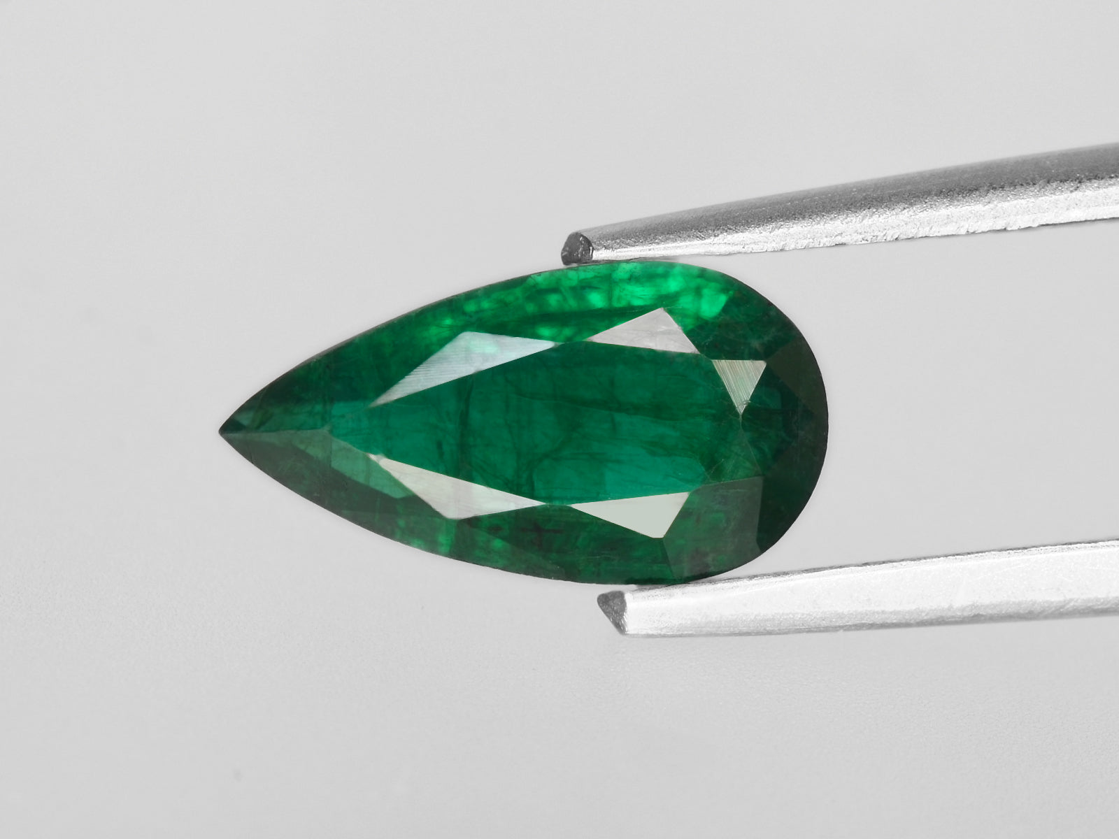 8800423-pear-royal-green-brazil-natural-emerald-1.32-ct
