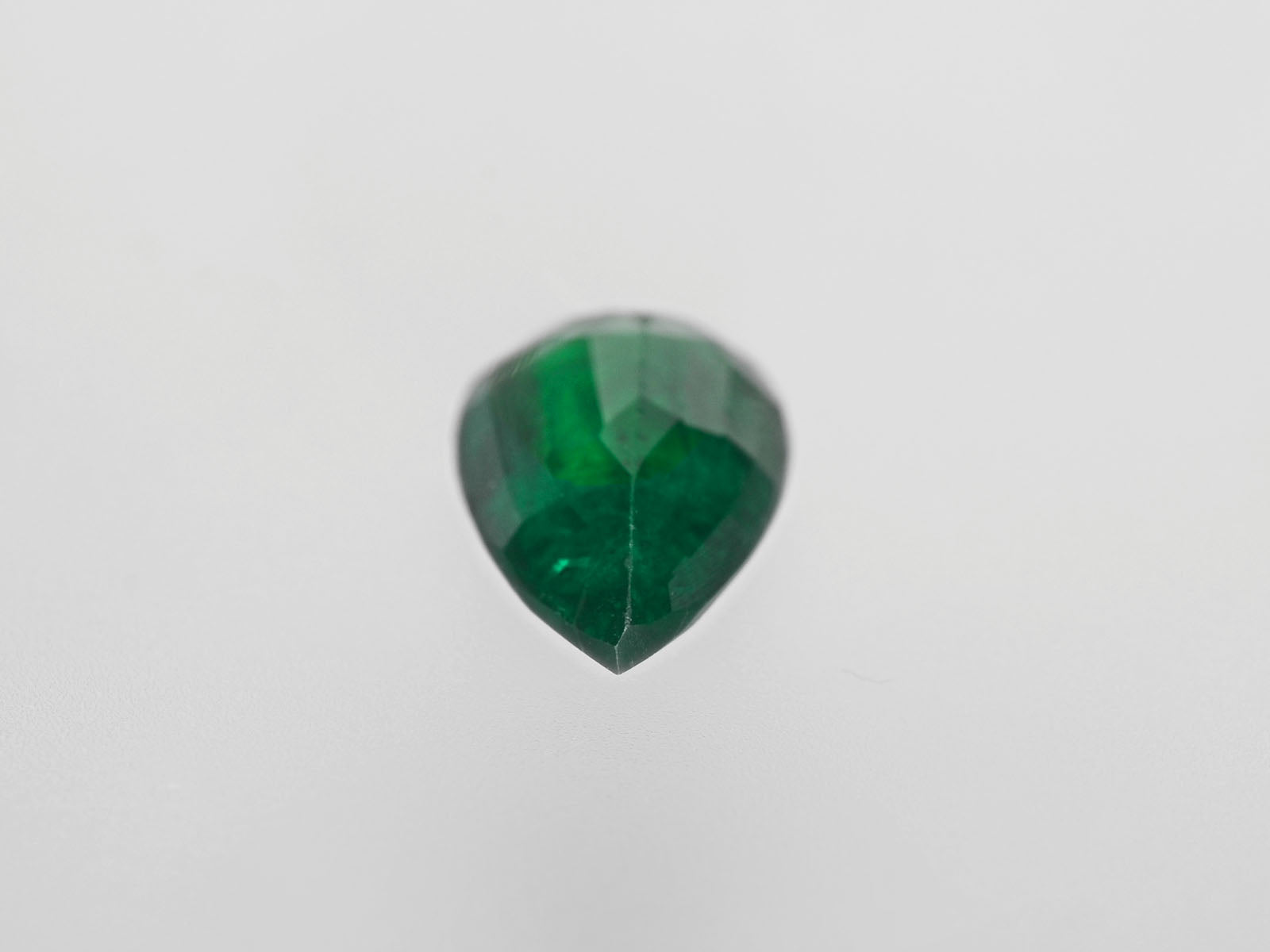 8800423-pear-royal-green-brazil-natural-emerald-1.32-ct