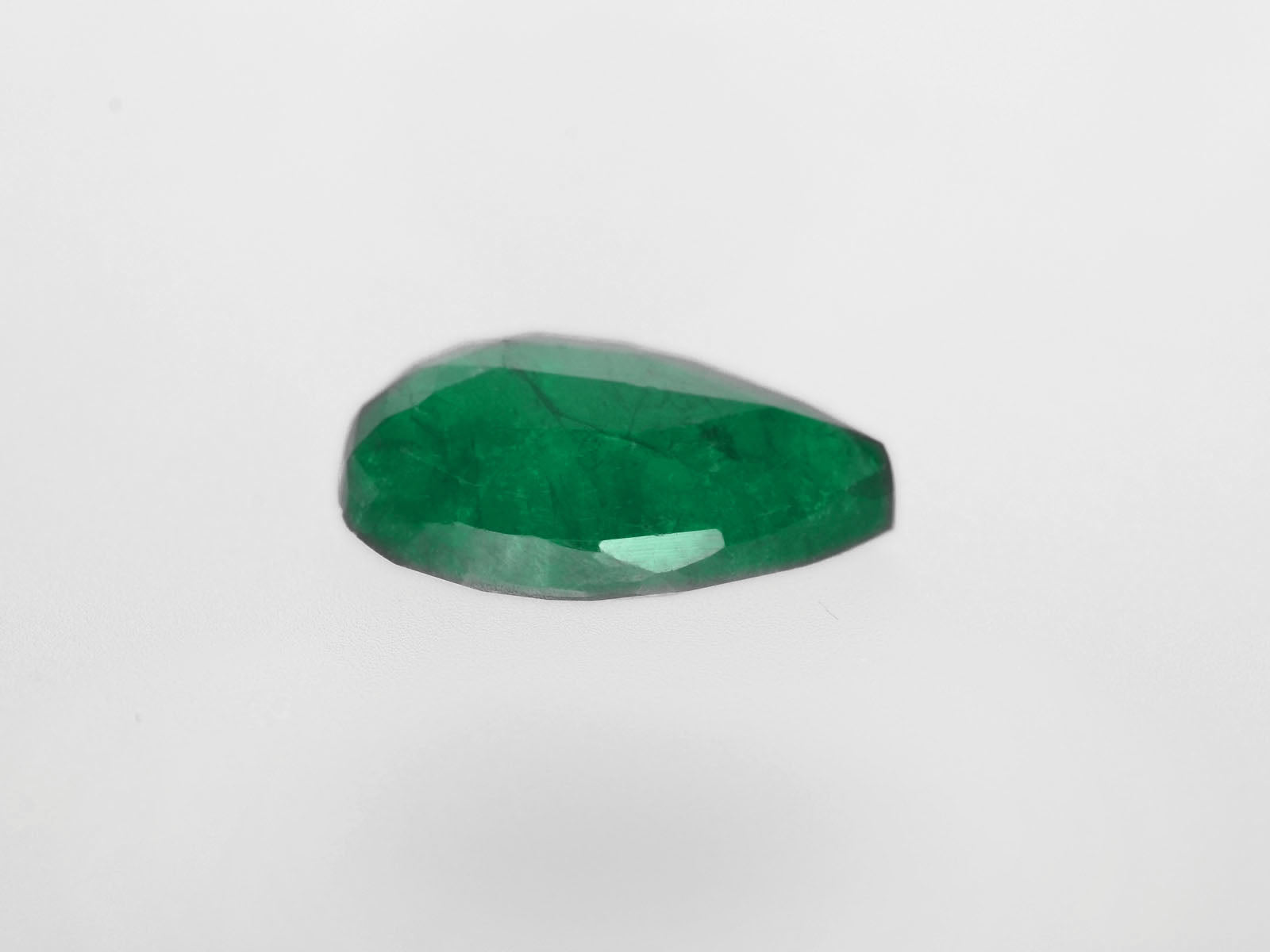 8800427-pear-deep-green-brazil-natural-emerald-2.76-ct