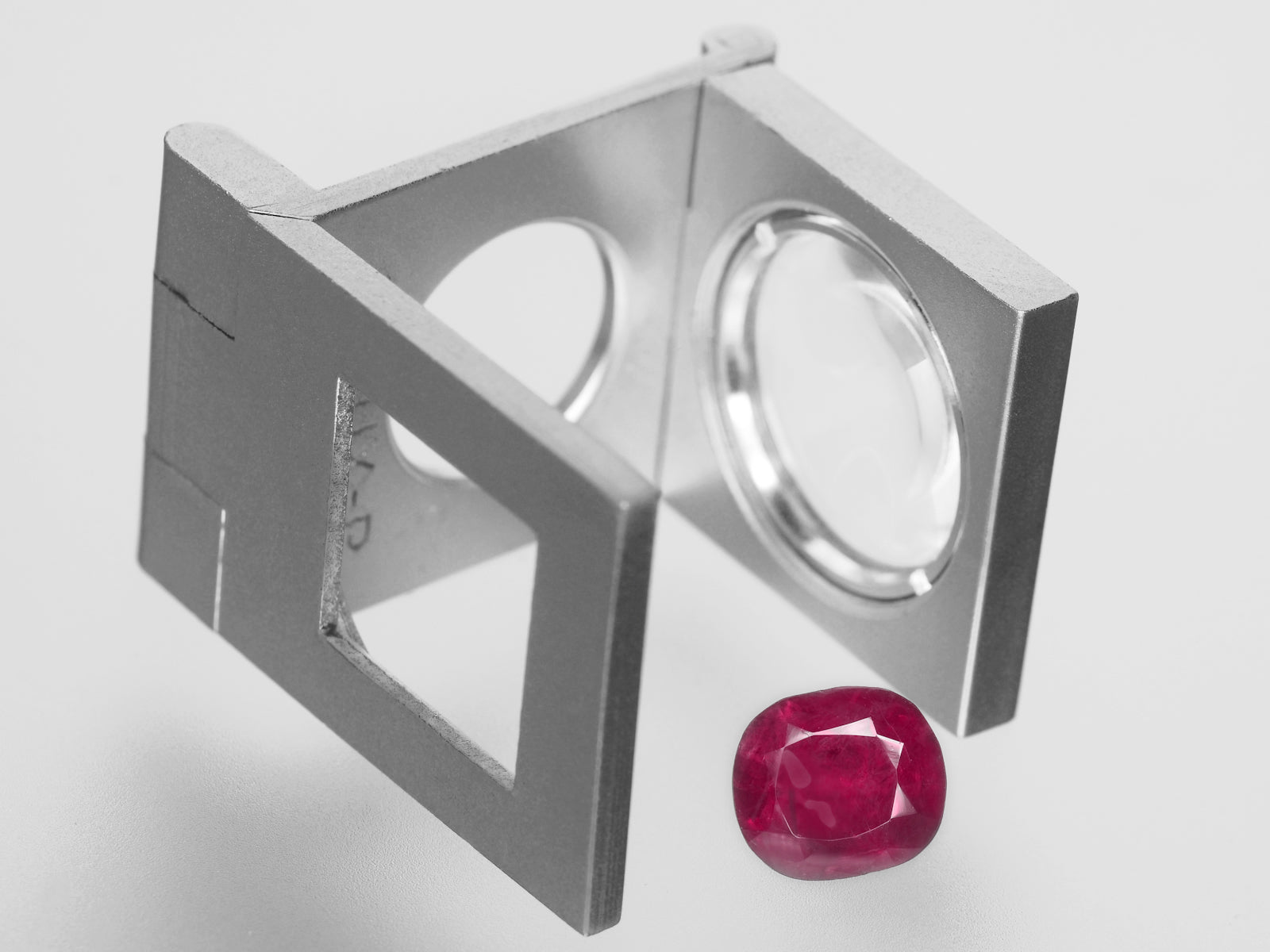 8800432-cushion-deep-pinkish-red-igi-burma-natural-ruby-2.44-ct