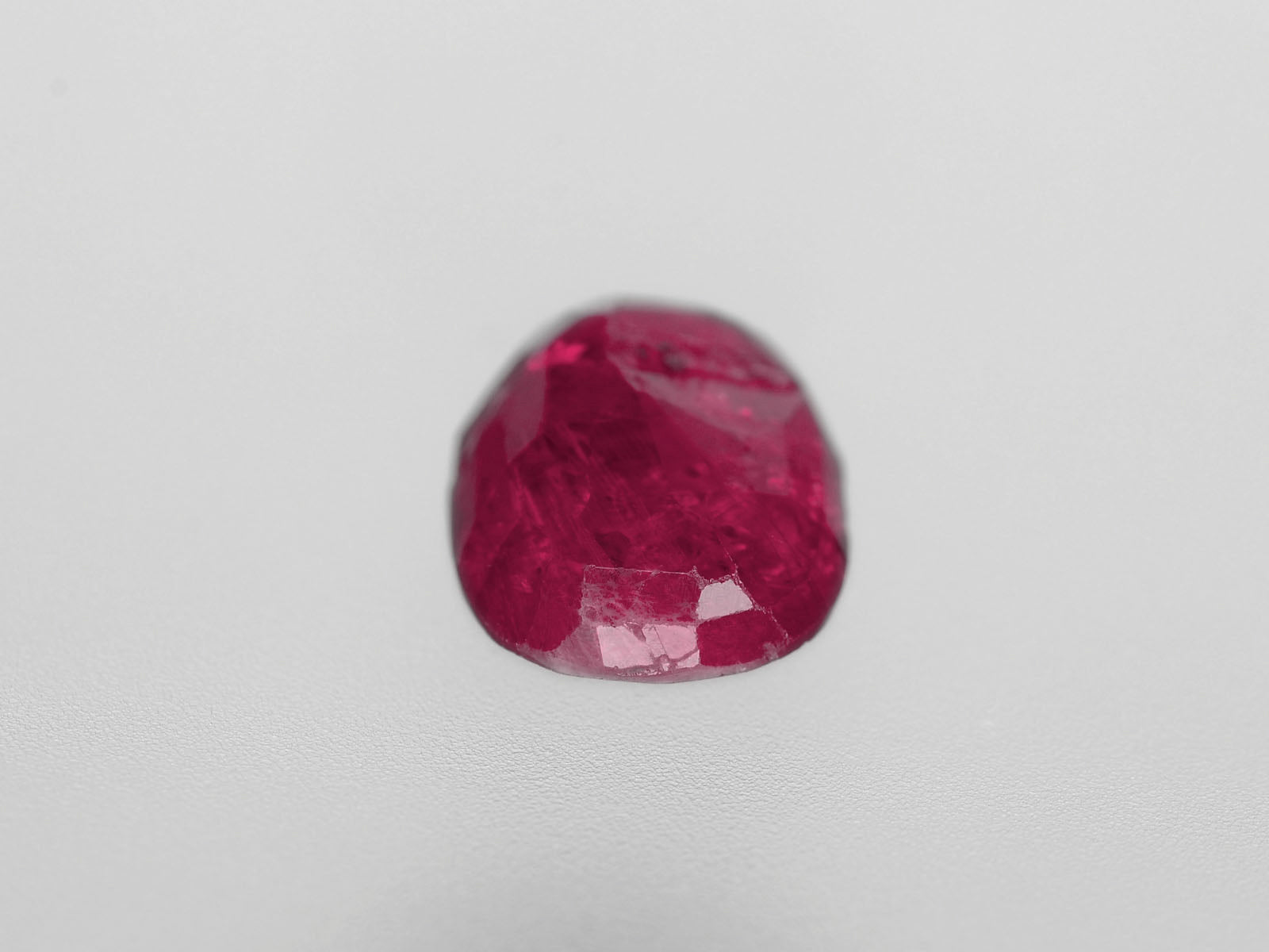 8800442-cushion-intense-red-with-slight-pinkish-hue-igi-burma-natural-ruby-1.63-ct
