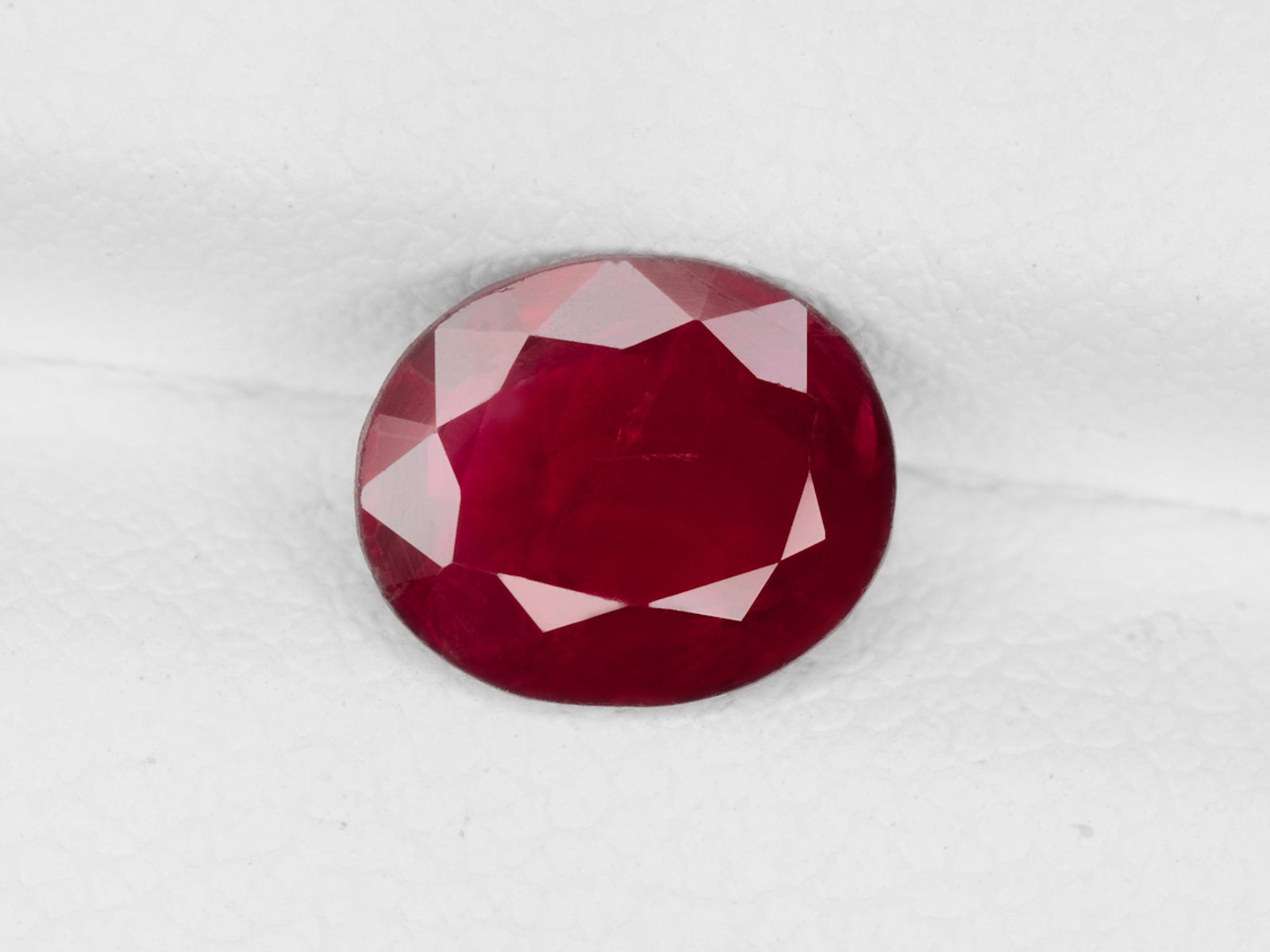 8800450-oval-deep-red-igi-burma-natural-ruby-1.45-ct