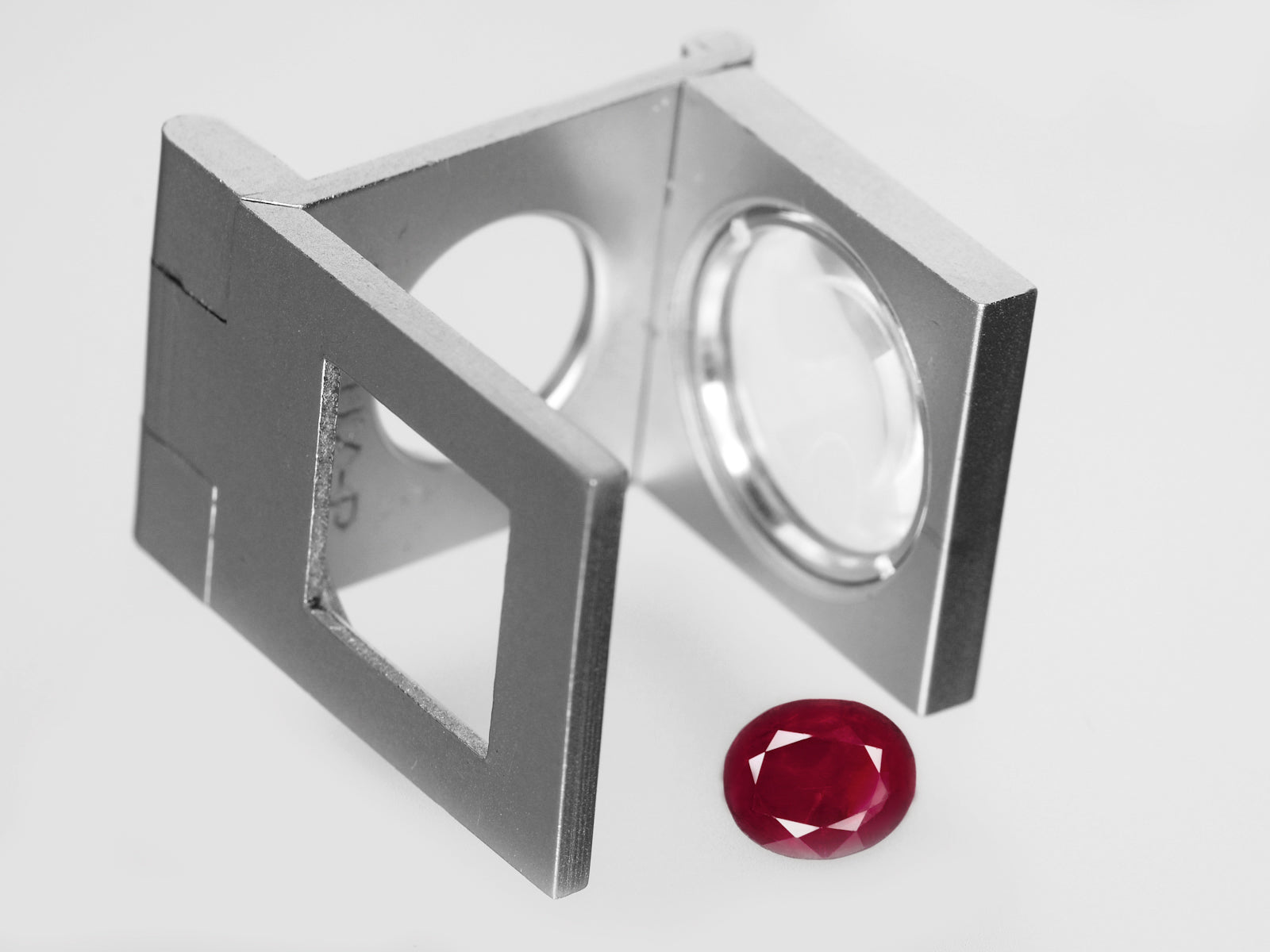 8800450-oval-deep-red-igi-burma-natural-ruby-1.45-ct