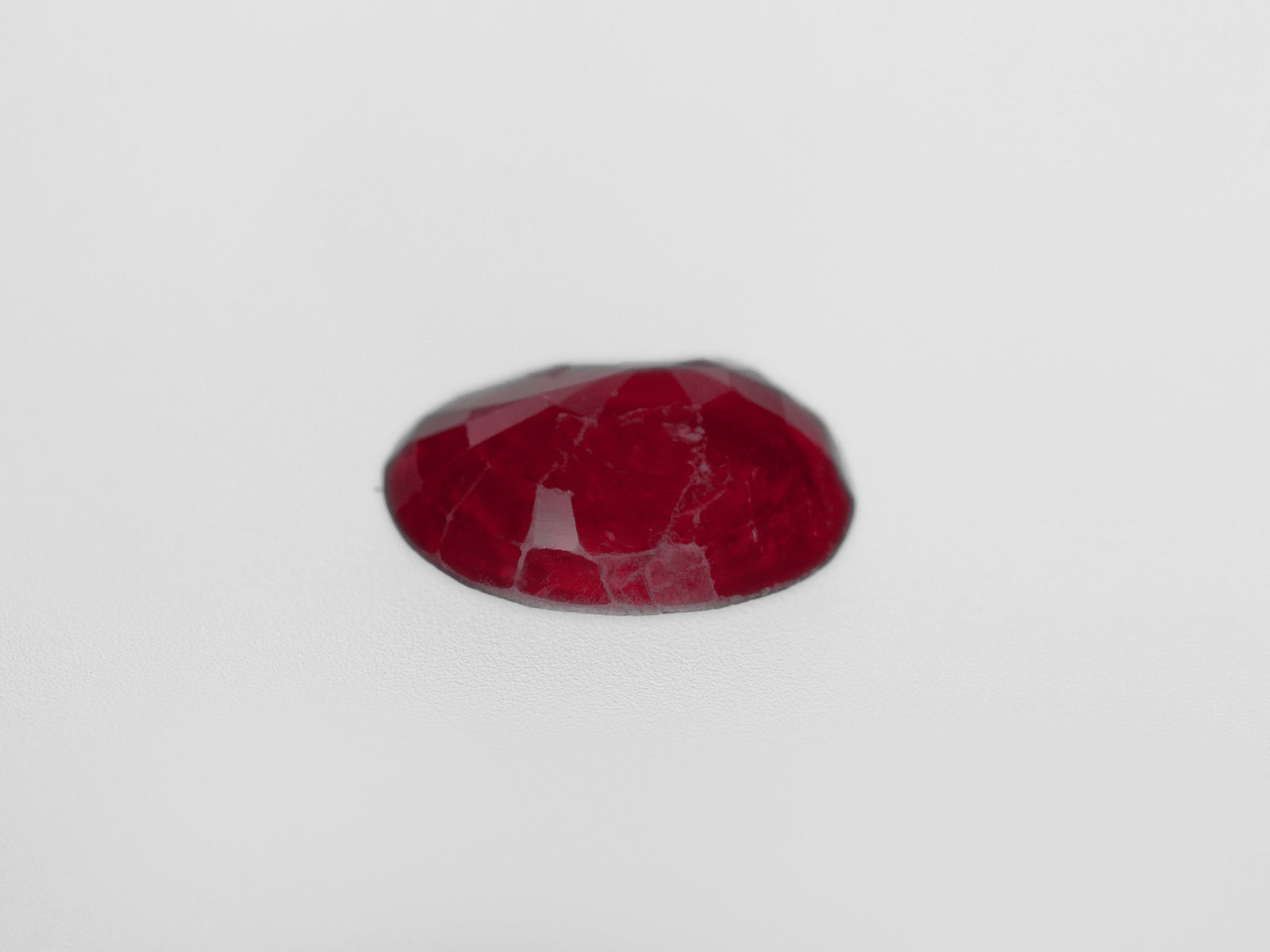 8800450-oval-deep-red-igi-burma-natural-ruby-1.45-ct