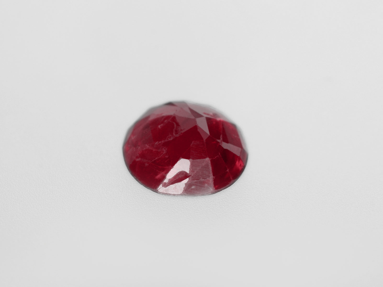 8800450-oval-deep-red-igi-burma-natural-ruby-1.45-ct