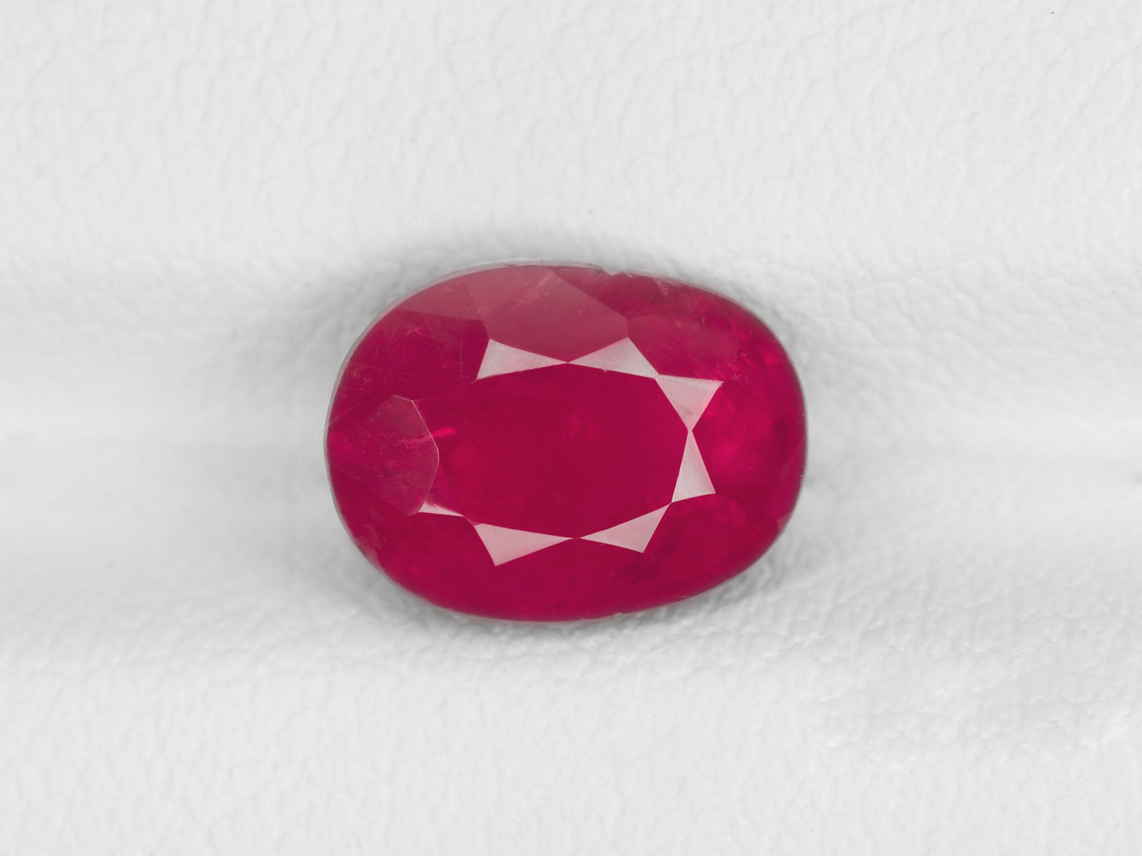8800217-oval-blood-red-igi-burma-natural-ruby-2.27-ct