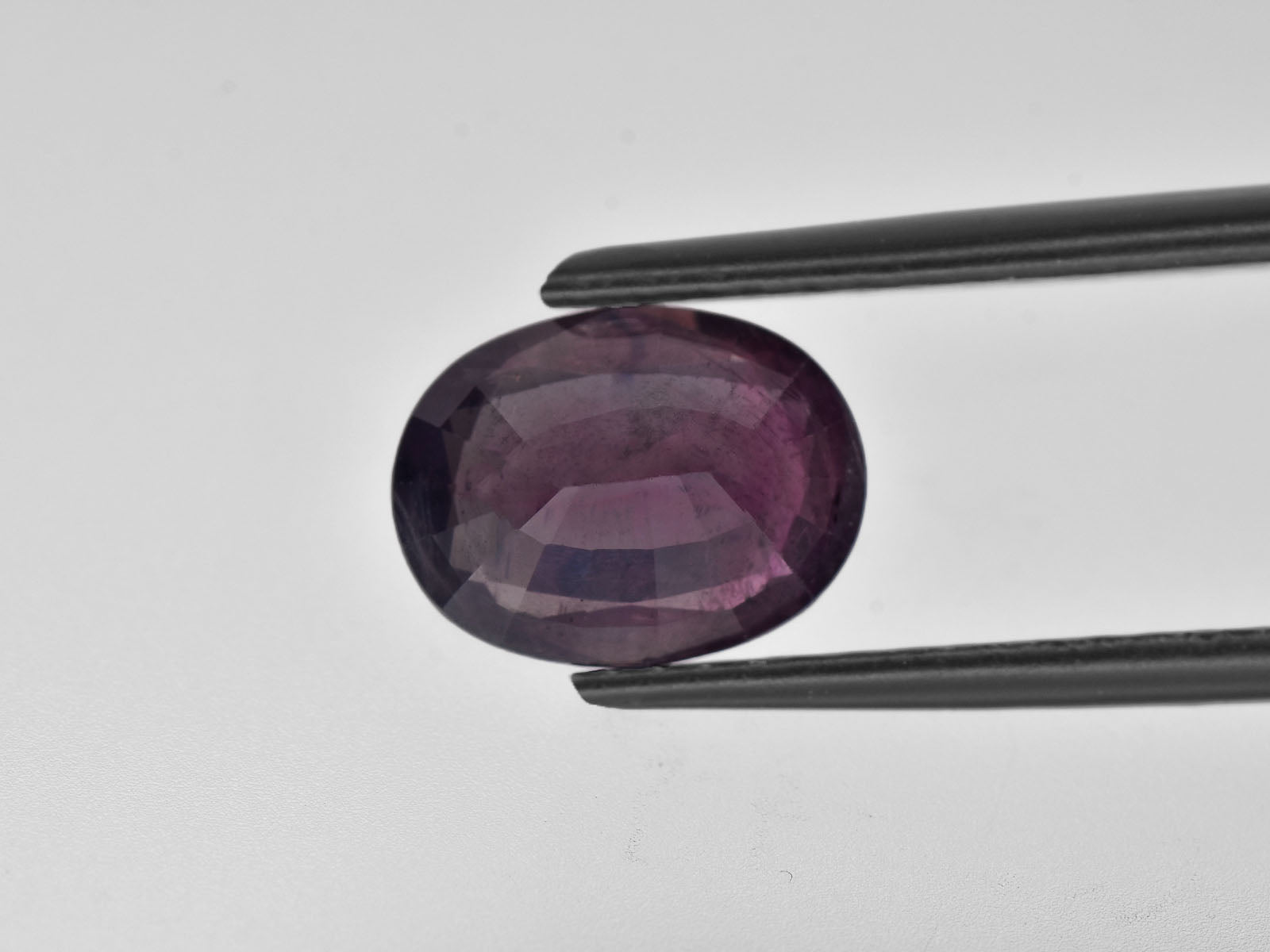 8800667-oval-deep-greyish-purple-igi-pakistan-natural-other-fancy-sapphire-2.36-ct