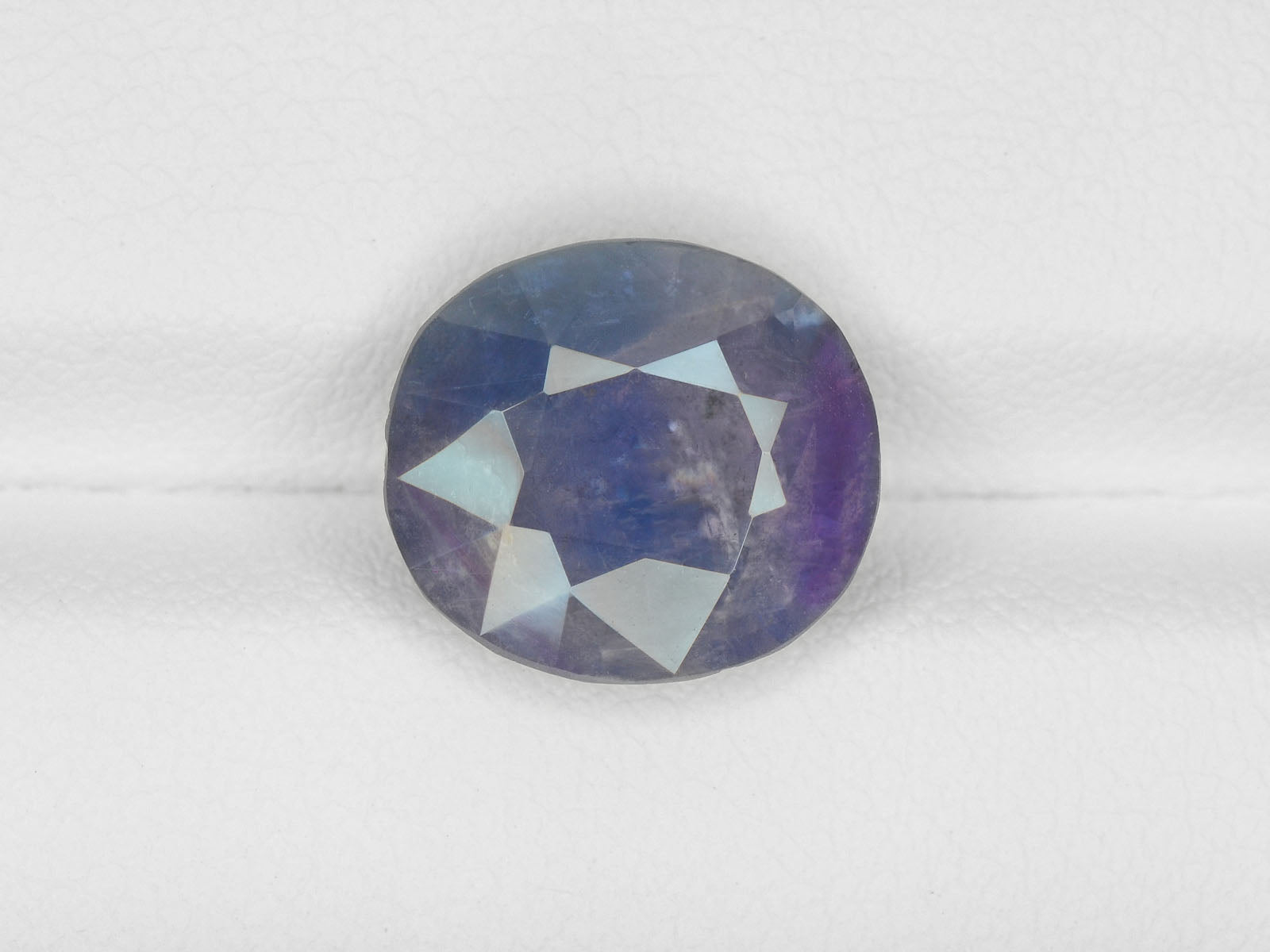 8800197-oval-greyish-purplish-blue-igi-pakistan-natural-blue-sapphire-6.03-ct