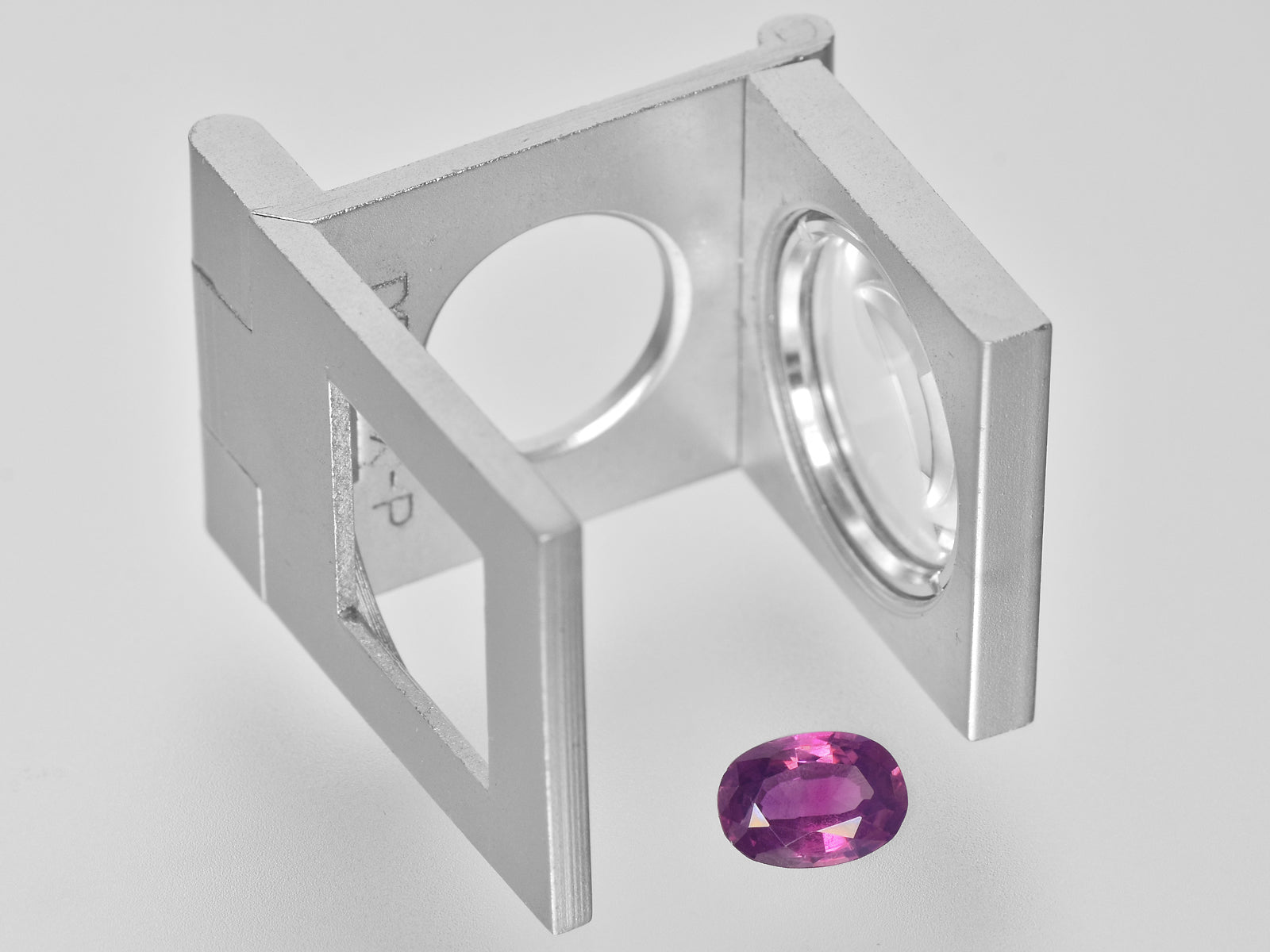 8800671-oval-rich-velvety-purple-pink-igi-pakistan-natural-pink-sapphire-1.22-ct