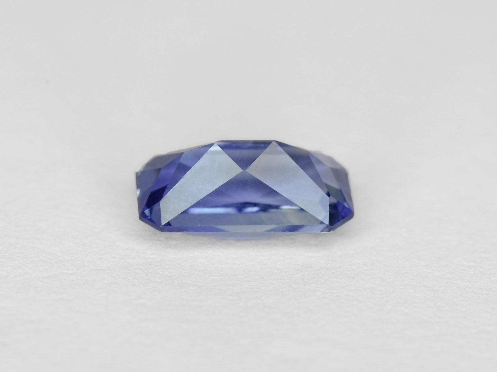 8800230-octagonal-intense-blue-grs-sri-lanka-natural-blue-sapphire-1.27-ct