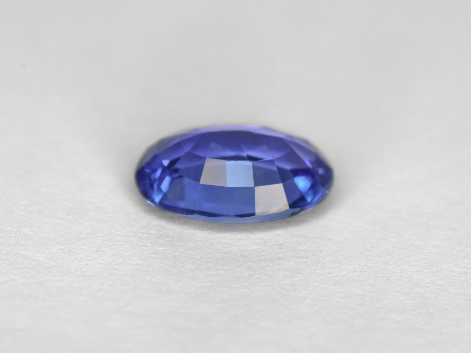8800235-oval-intense-blue-igi-burma-natural-blue-sapphire-0.96-ct