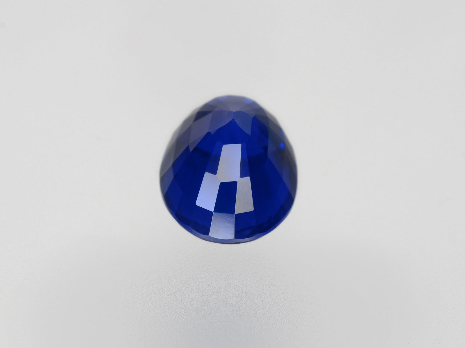 8800738-oval-rich-intense-royal-blue-gia-kashmir-natural-blue-sapphire-5.05-ct