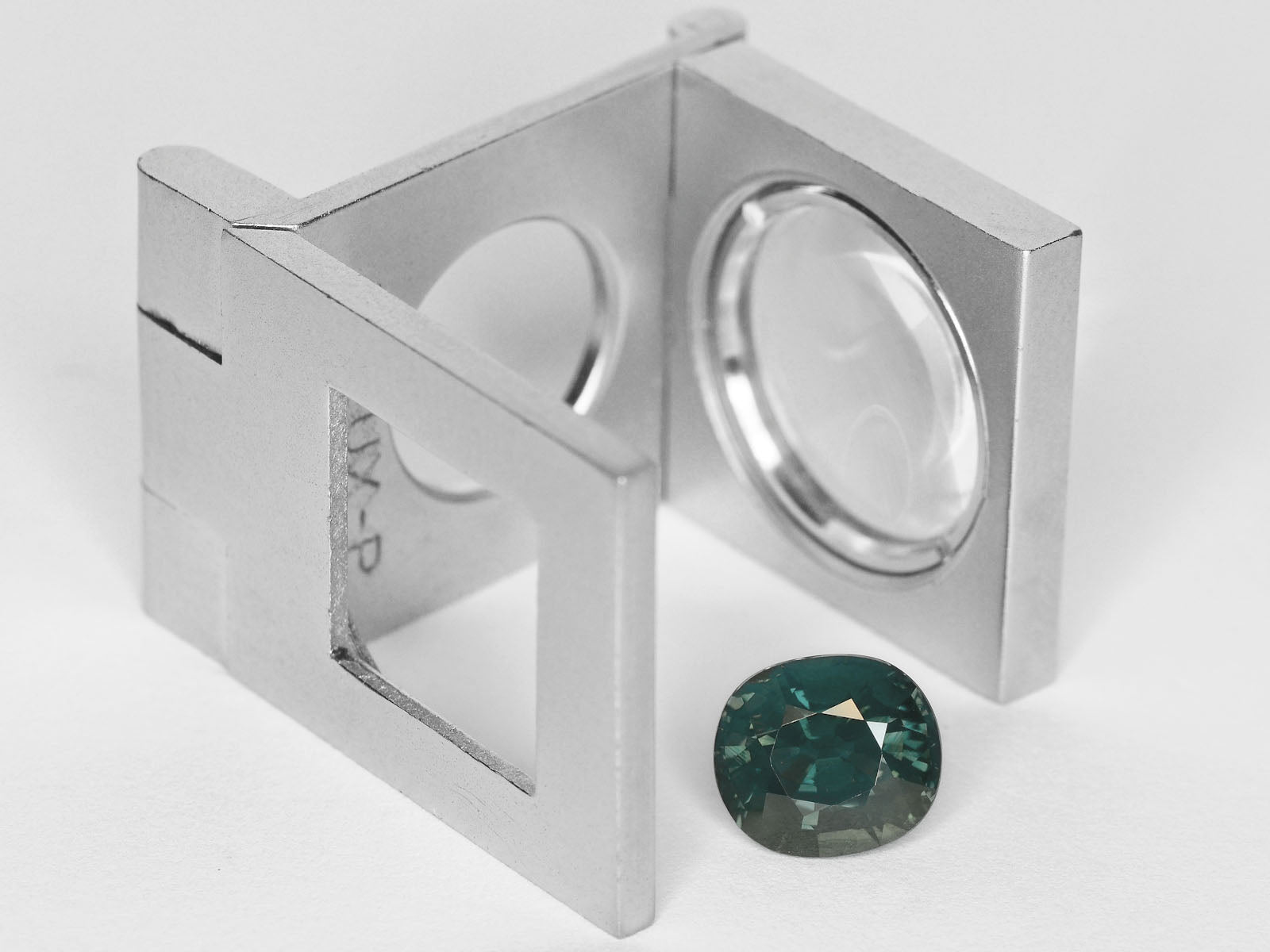 8800240-cushion-intense-greenish-blue-gia-igi-nigeria-natural-blue-sapphire-3.56-ct