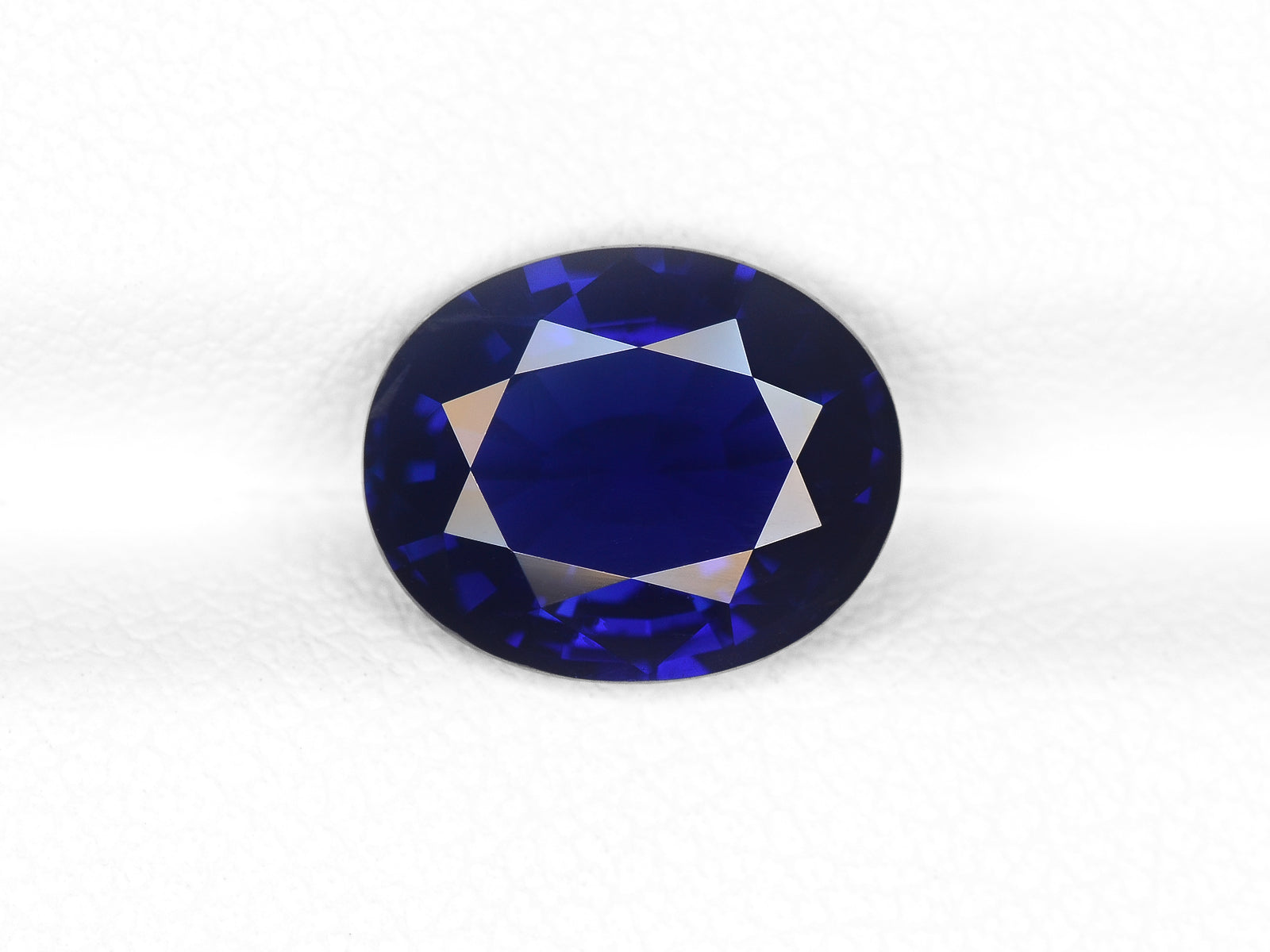 8800741-oval-deep-intense-royal-blue-gia-igi-kashmir-natural-blue-sapphire-3.48-ct