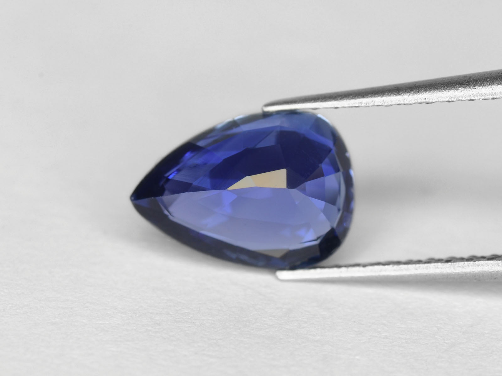 8800241-pear-royal-blue-grs-madagascar-natural-blue-sapphire-1.61-ct