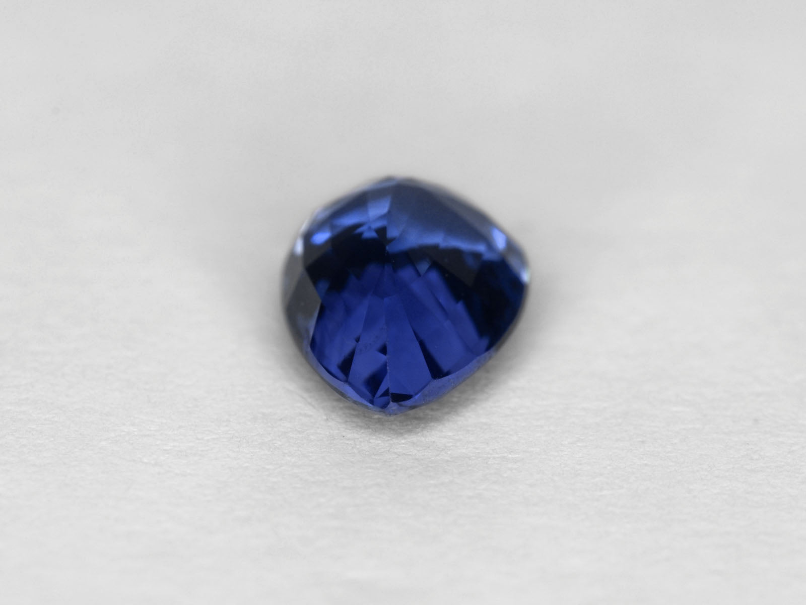 8800241-pear-royal-blue-grs-madagascar-natural-blue-sapphire-1.61-ct