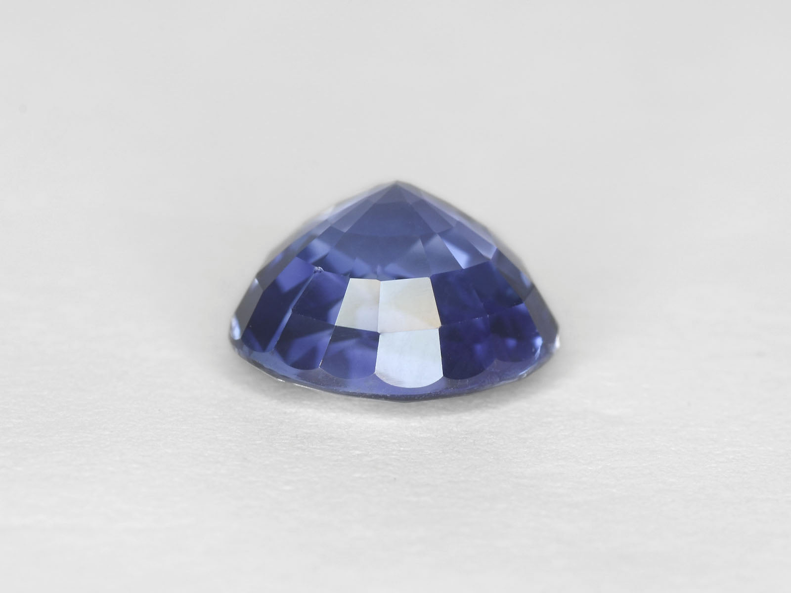 8800242-heart-lively-blue-gia-igi-madagascar-natural-blue-sapphire-3.89-ct
