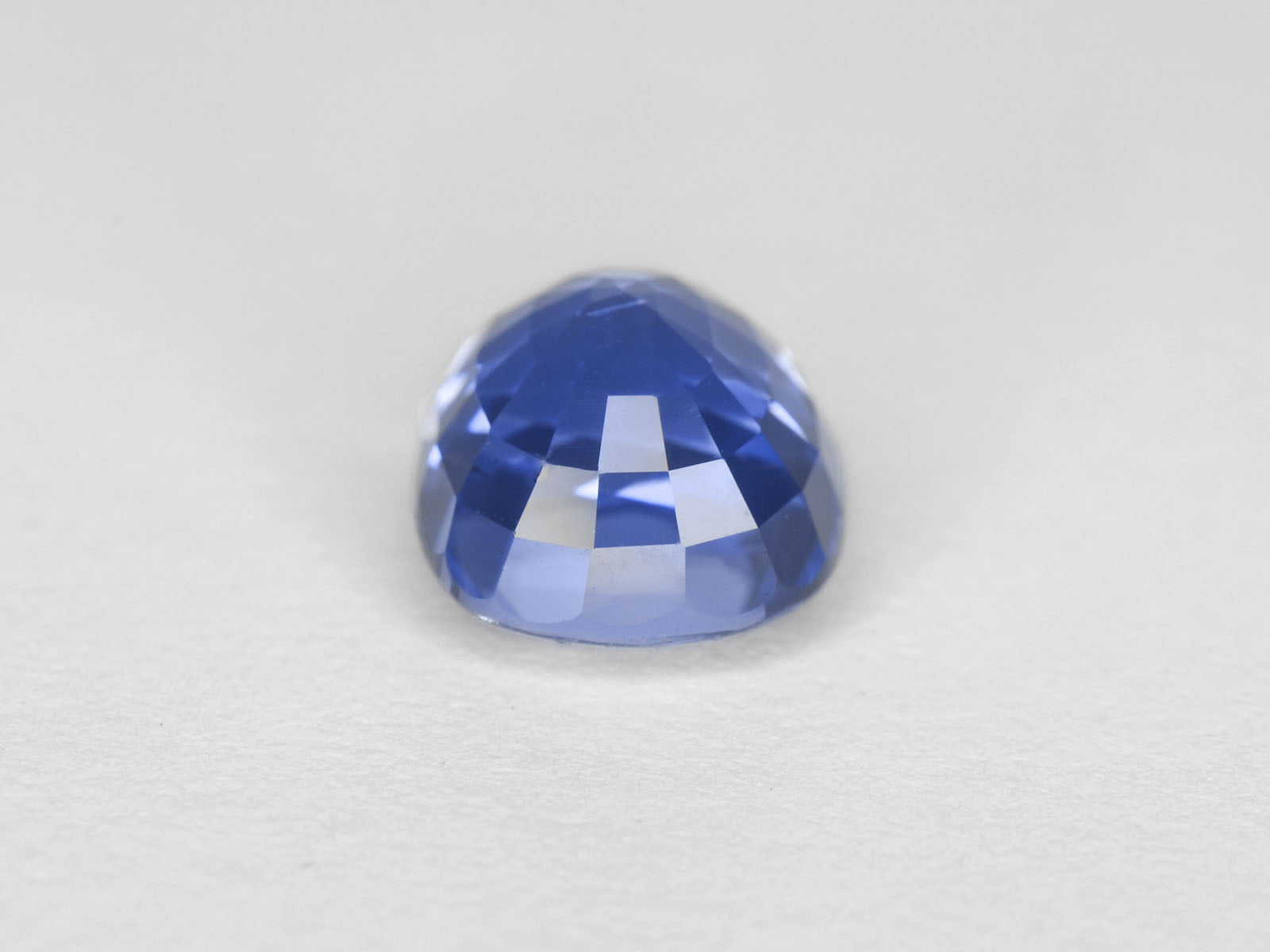 8800246-cushion-bright-blue-grs-sri-lanka-natural-blue-sapphire-2.96-ct