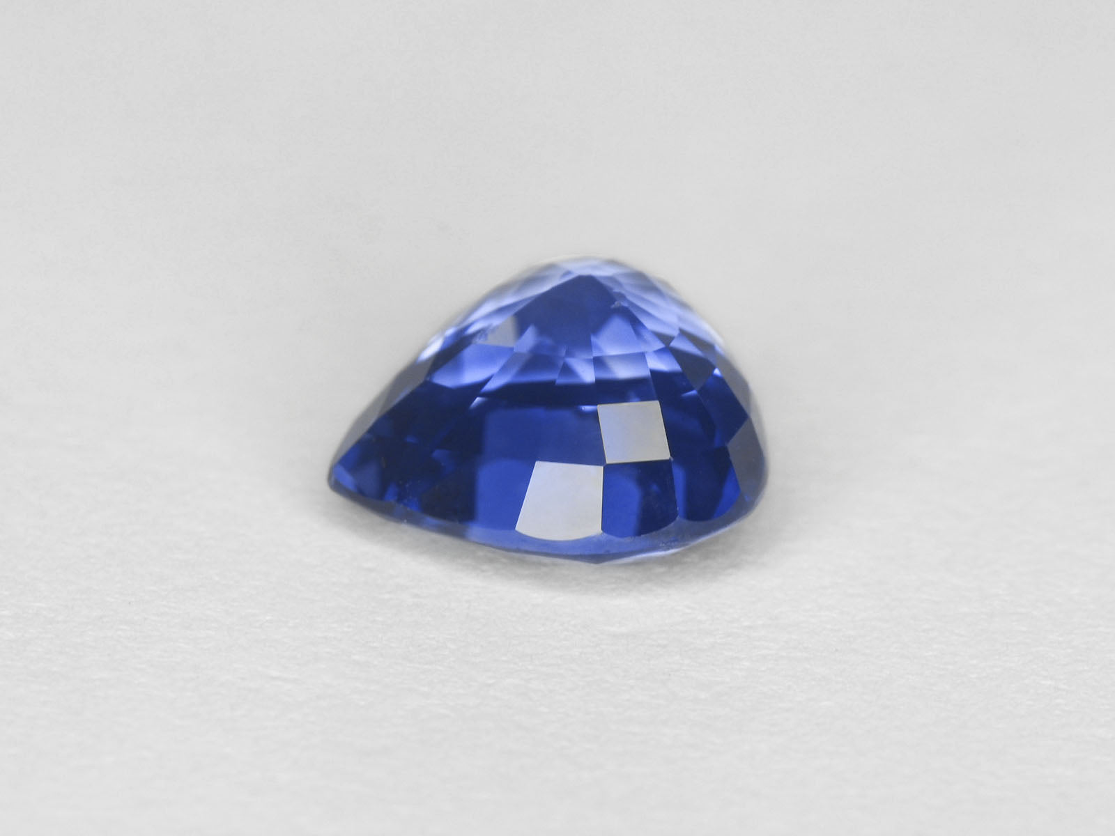 8800248-heart-fiery-intense-blue-grs-sri-lanka-natural-blue-sapphire-3.07-ct