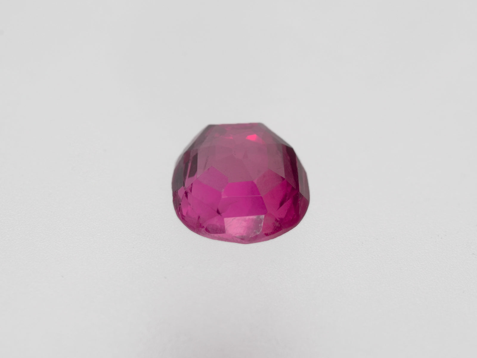 8800718-oval-lively-pink-red-igi-burma-natural-ruby-0.95-ct