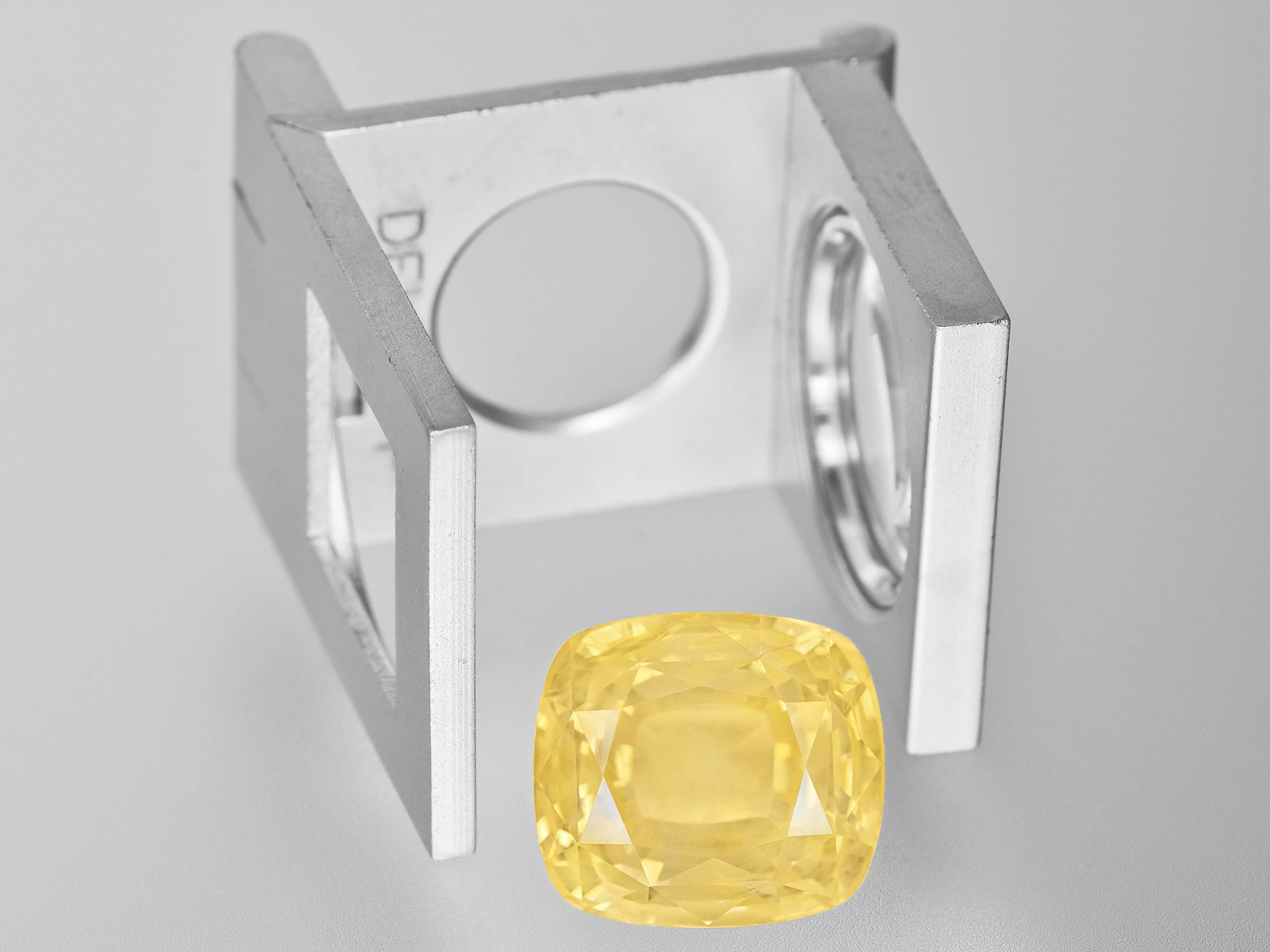 8801727-cushion-velvey-yellow-grs-sri-lanka-natural-yellow-sapphire-19.39-ct