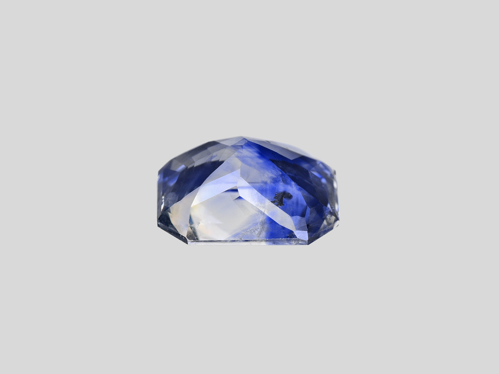 8801967-octagonal-royal-blue-&-yellow-bi-color-gia-grs-igi-kashmir-natural-other-fancy-sapphire-6.65-ct