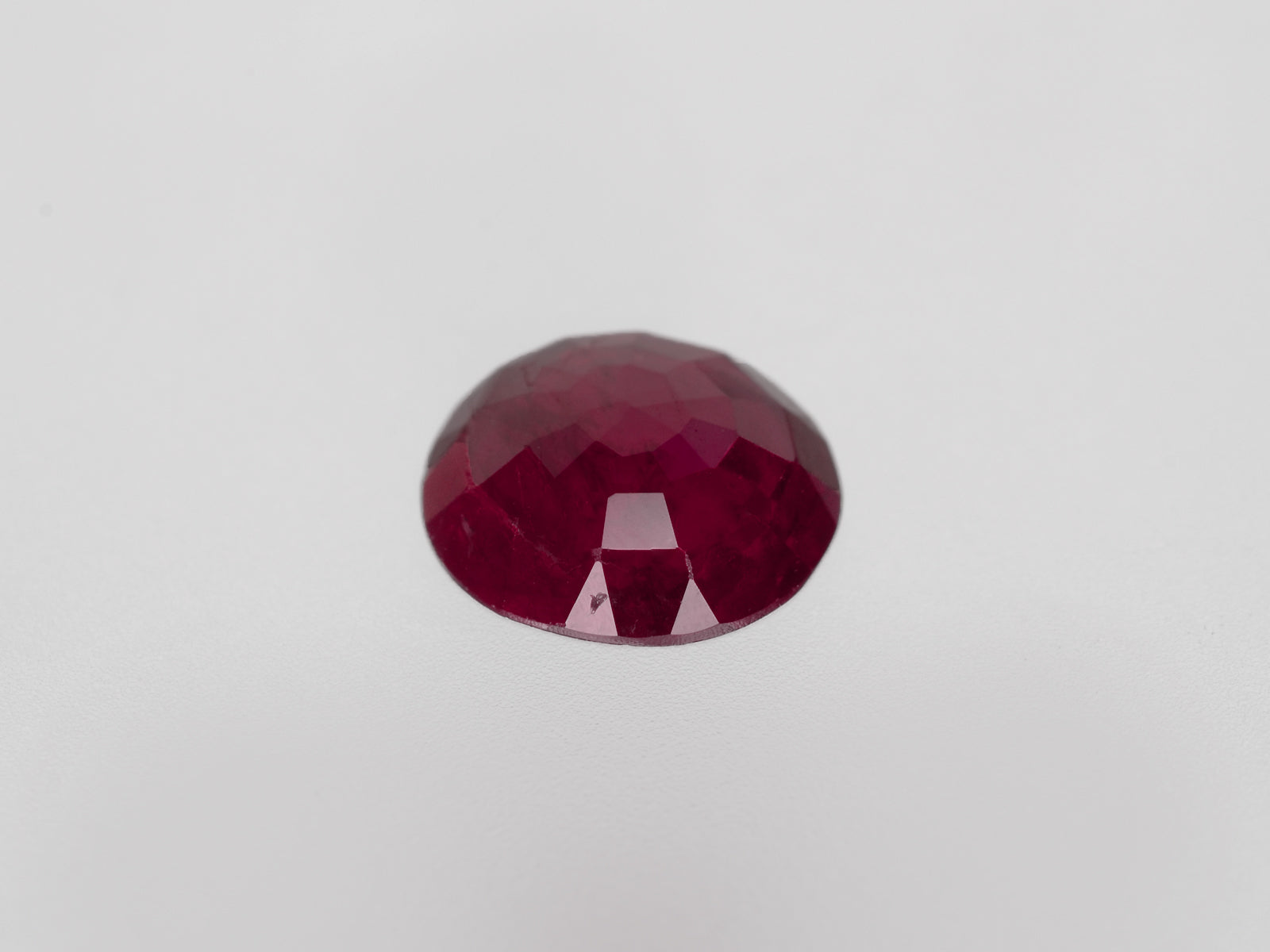 8800719-round-pigeon-blood-red-grs-burma-natural-ruby-1.23-ct
