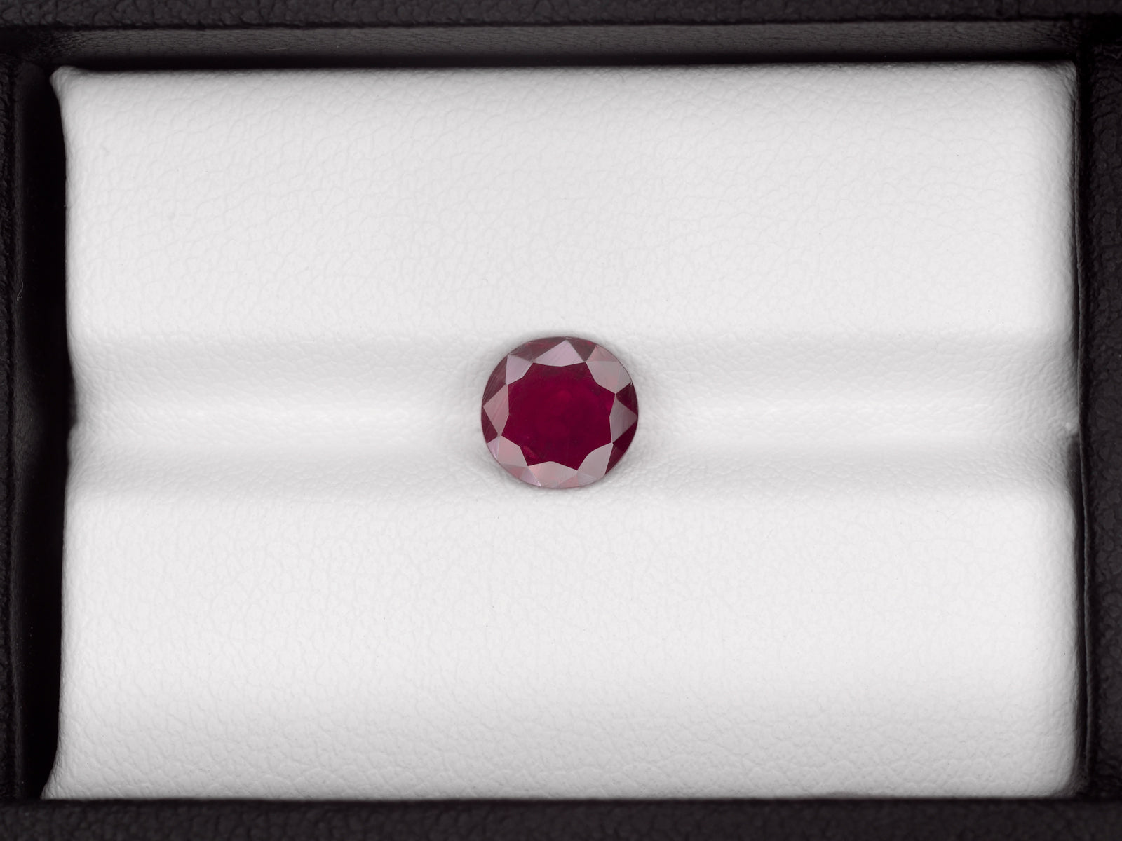 8800719-round-pigeon-blood-red-grs-burma-natural-ruby-1.23-ct