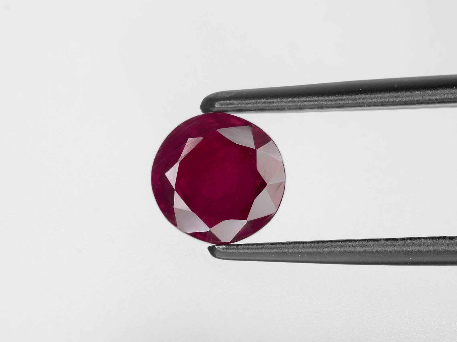 8800719-round-pigeon-blood-red-grs-burma-natural-ruby-1.23-ct