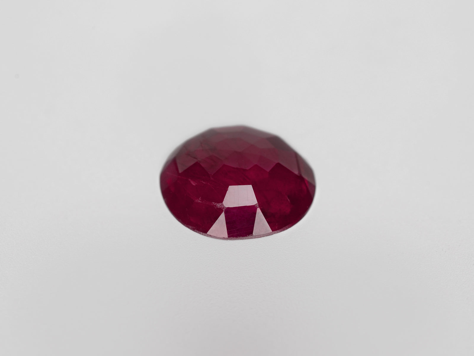 8800719-round-pigeon-blood-red-grs-burma-natural-ruby-1.23-ct