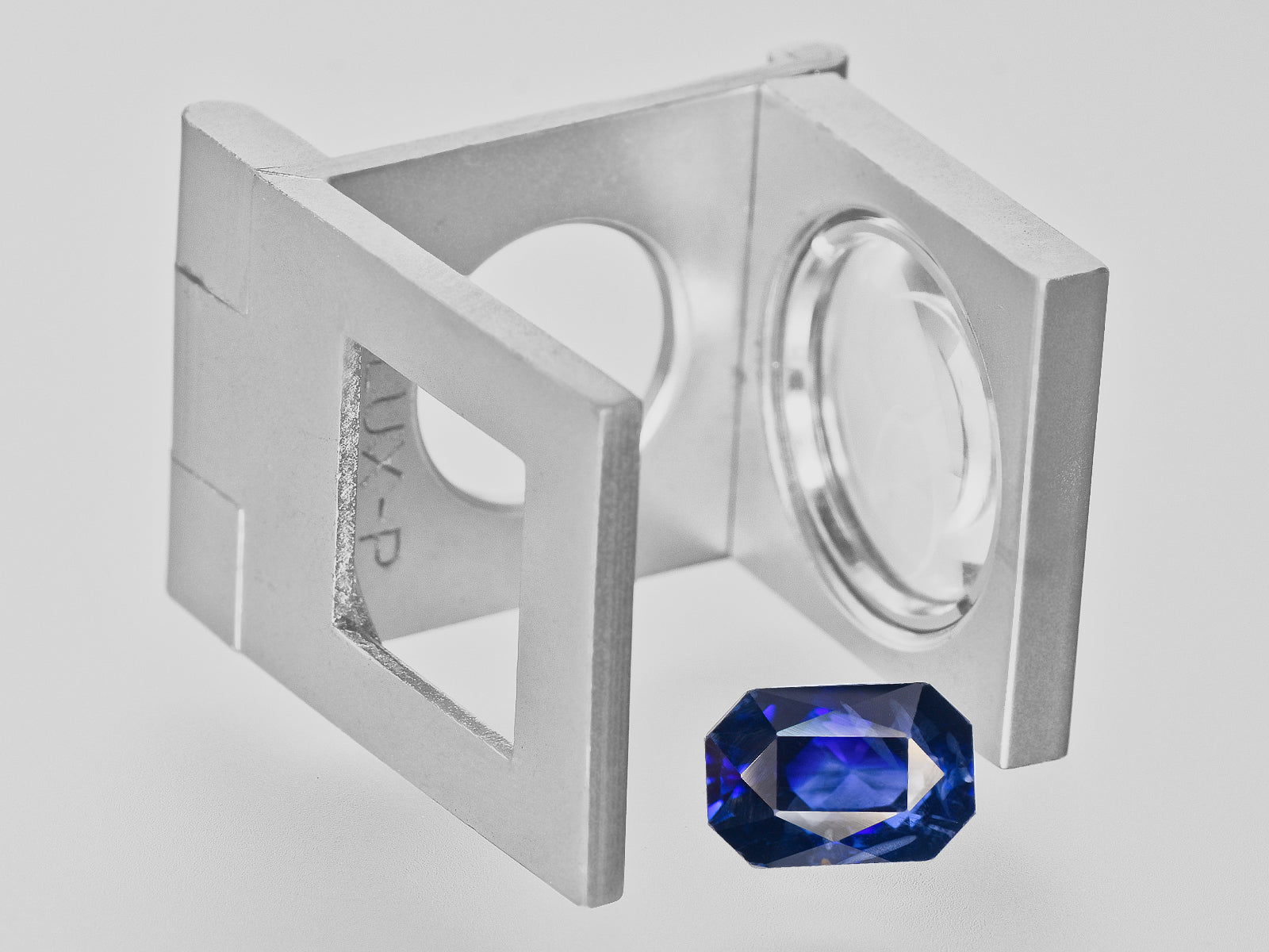 8801036-octagonal-royal-blue-ink-blue-color-zoning-gia-igi-kashmir-natural-blue-sapphire-5.26-ct