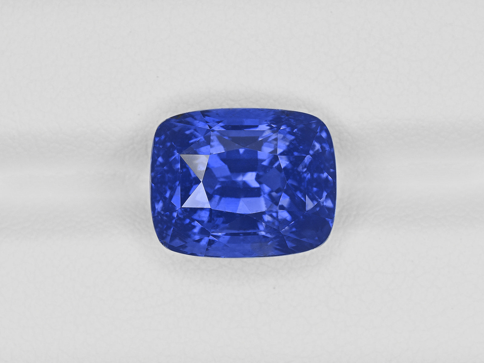 8800973-cushion-fiery-rich-cornflower-blue-gia-igi-kashmir-natural-blue-sapphire-10.31-ct