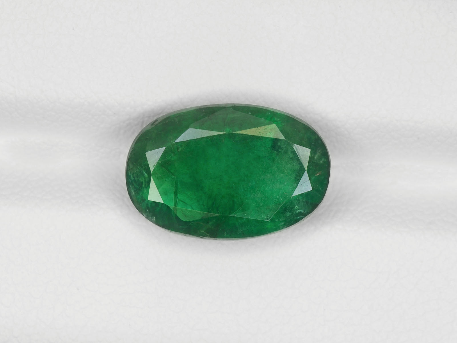 8800218-oval-deep-green-igi-zambia-natural-emerald-4.87-ct