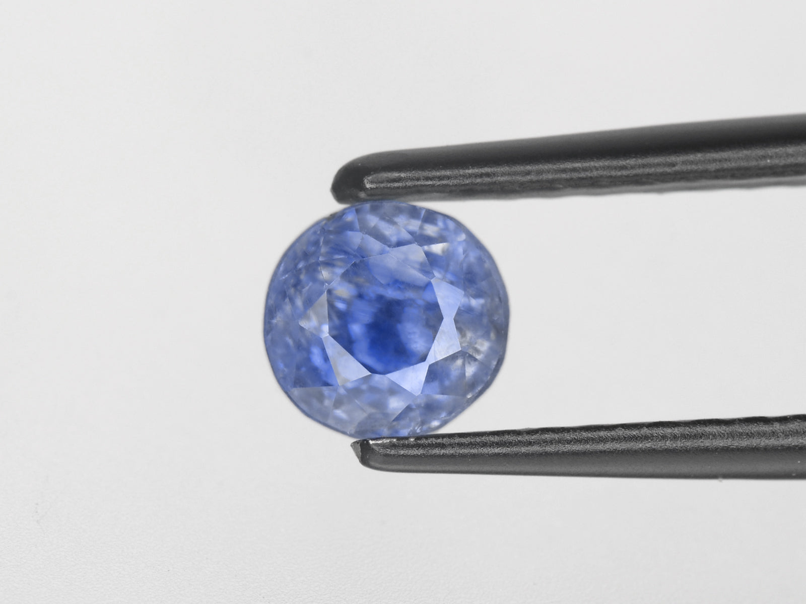 8800730-round-lustrous-blue-gia-kashmir-natural-blue-sapphire-1.51-ct