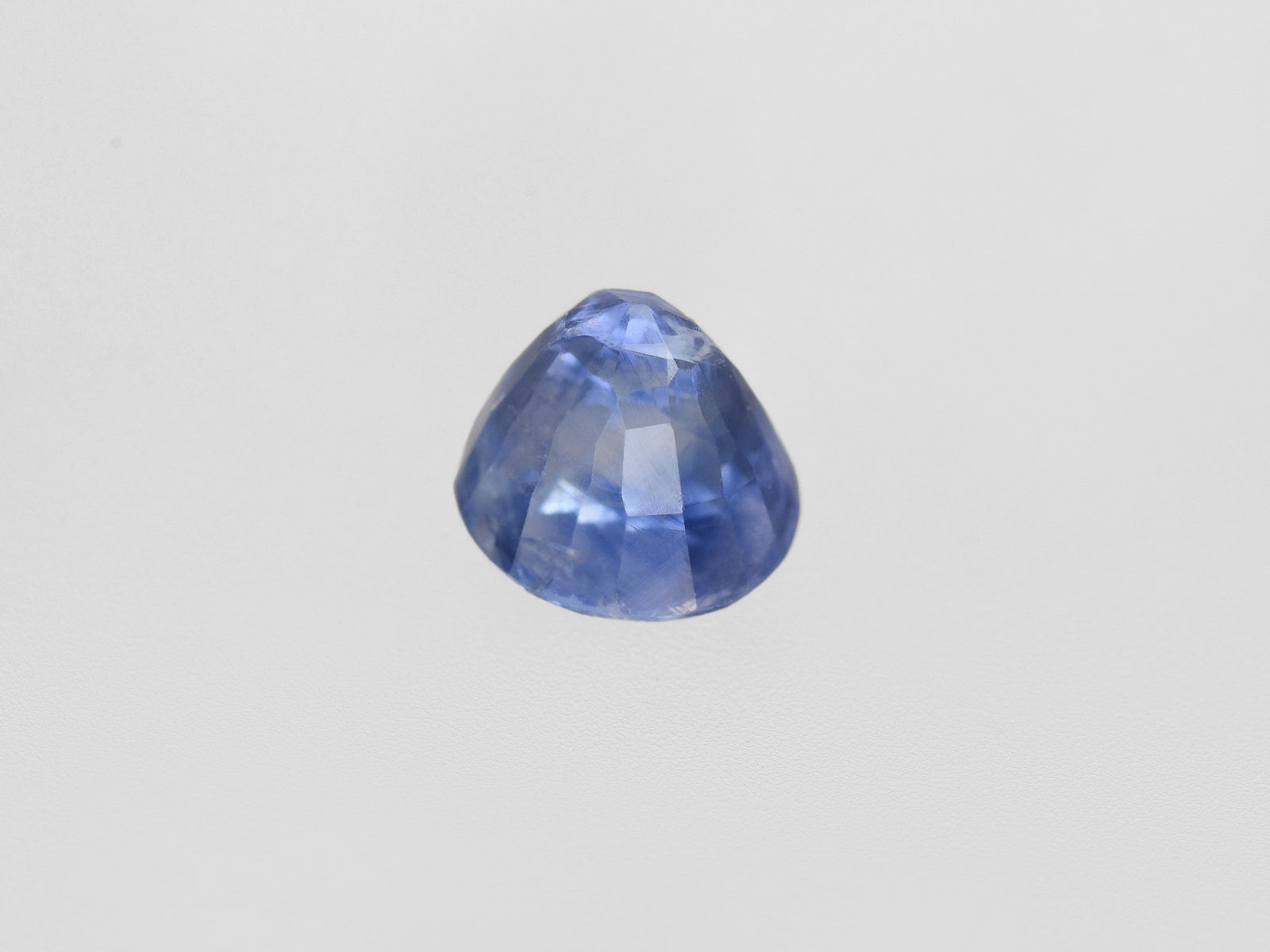 8800730-round-lustrous-blue-gia-kashmir-natural-blue-sapphire-1.51-ct