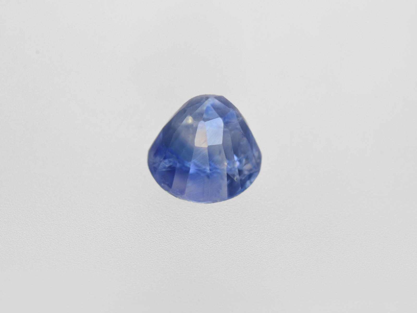 8800730-round-lustrous-blue-gia-kashmir-natural-blue-sapphire-1.51-ct