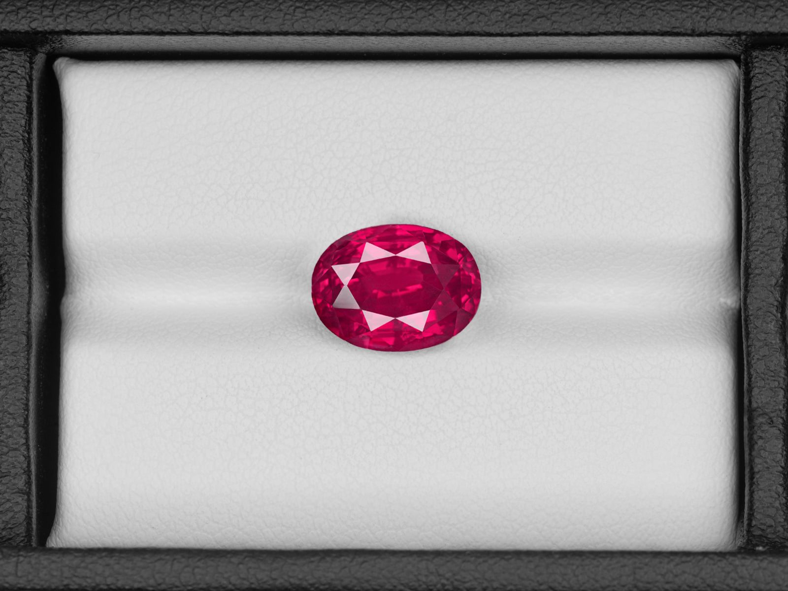 8803012-oval-fiery-vivid-pinkish-red-grs-mozambique-natural-ruby-6.51-ct