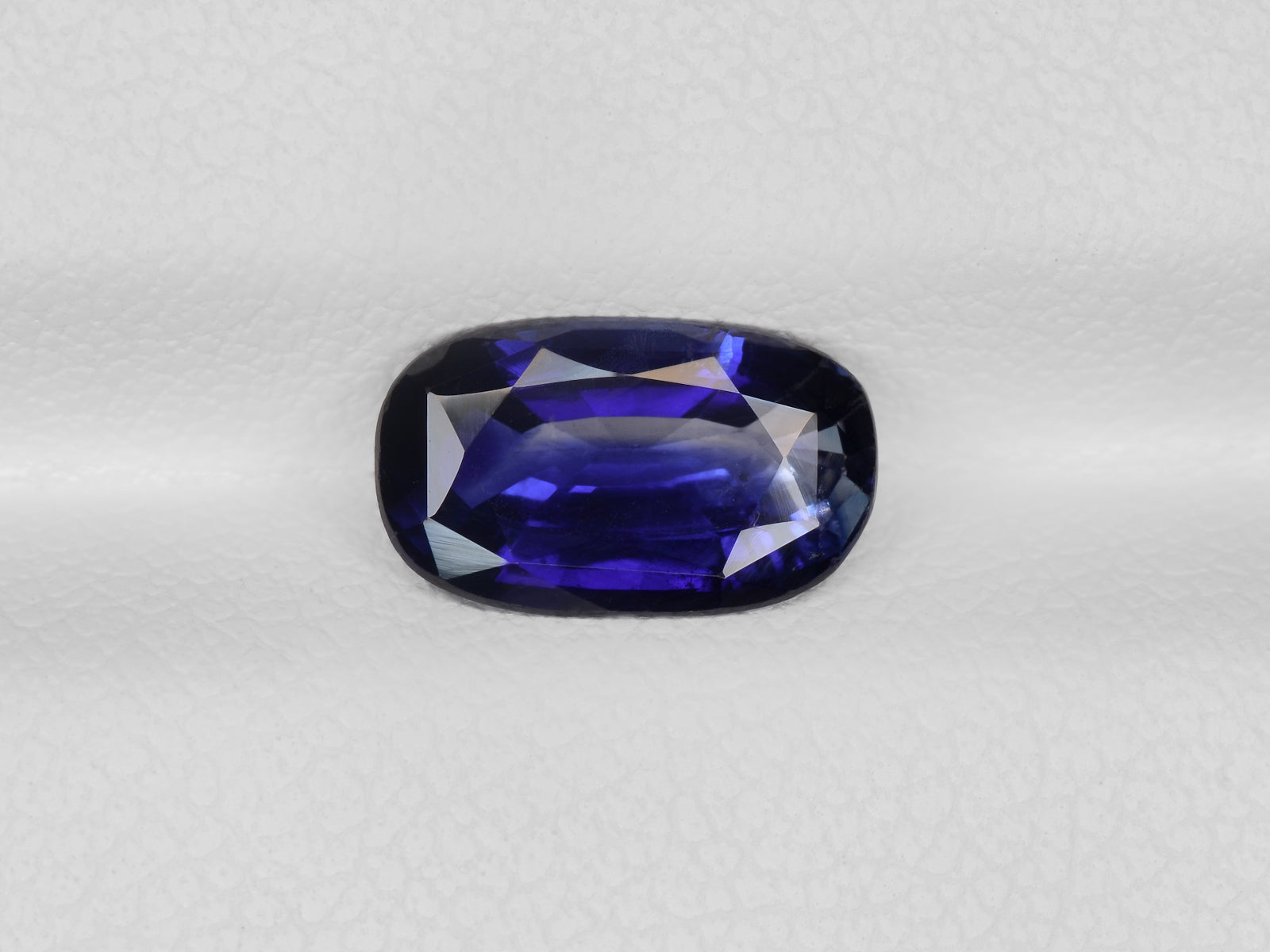 8800925-cushion-ink-blue-gia-kashmir-natural-blue-sapphire-1.76-ct