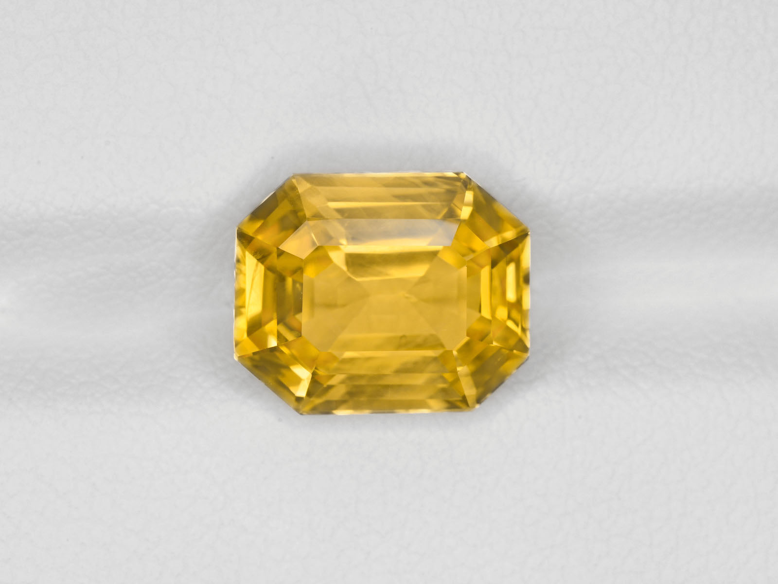 8800272-octagonal-golden-yellow-grs-sri-lanka-natural-yellow-sapphire-5.87-ct